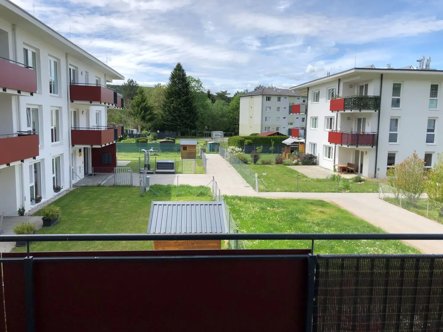 Subsidized balcony apartment in quiet location