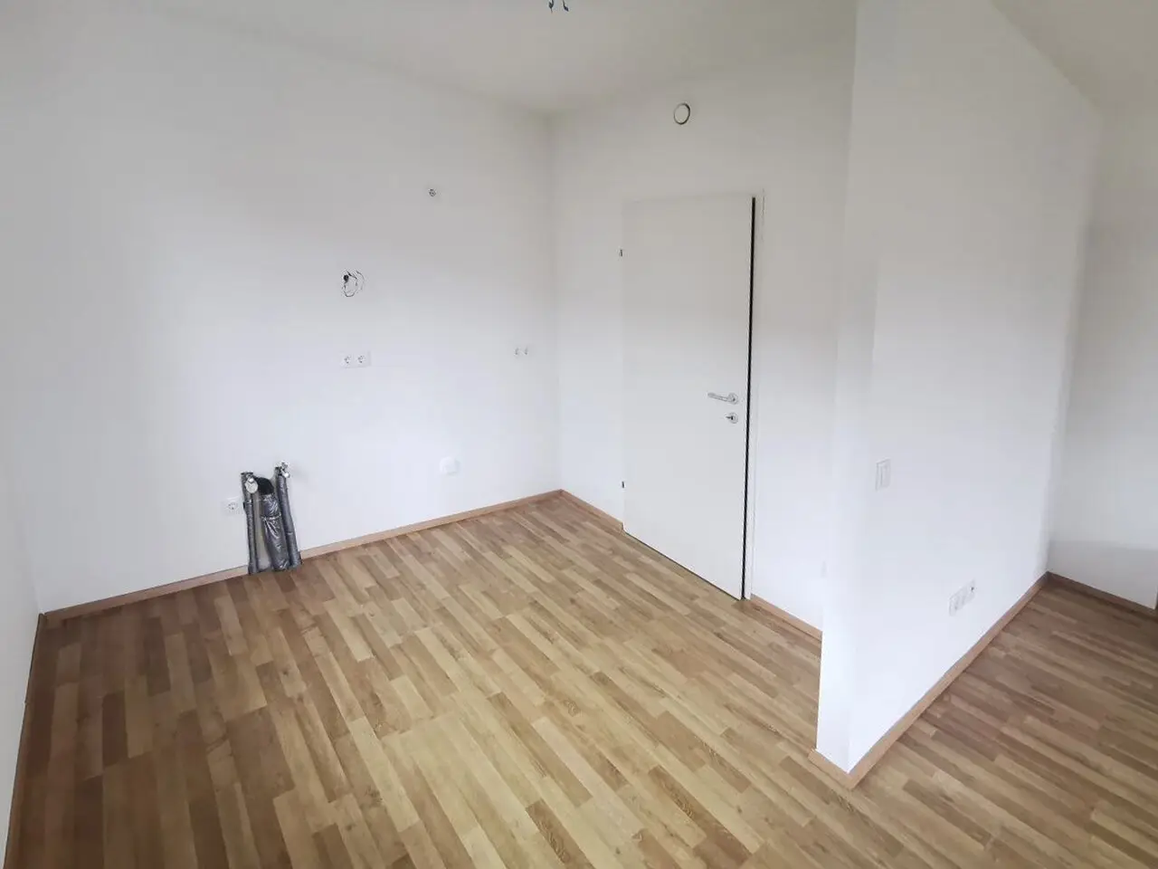 Subsidized balcony apartment in quiet location