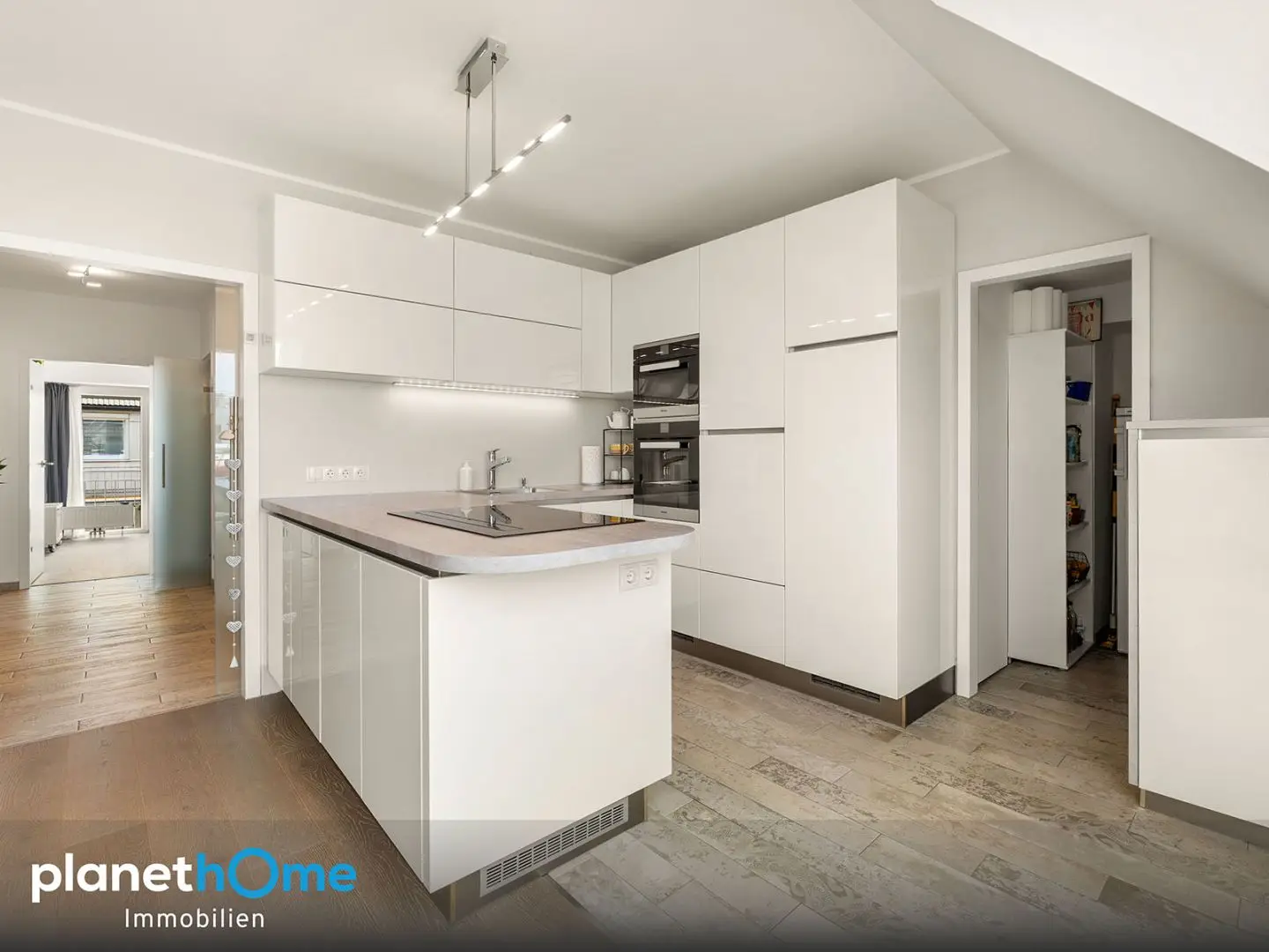 Maisonettewohnung with view and balcony