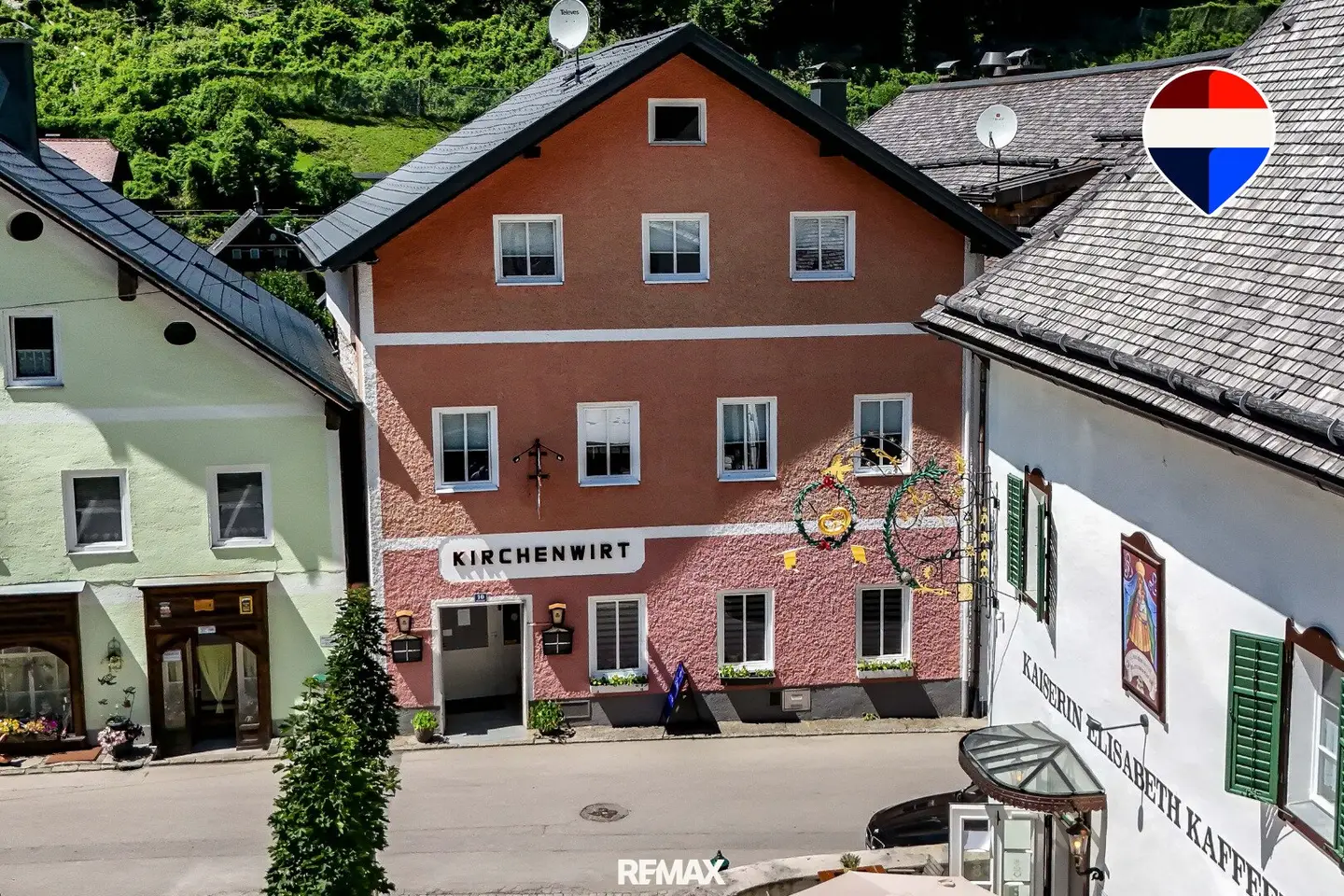 Inn and Guesthouse Kirchenwirt in Lauffen near Bad Ischl