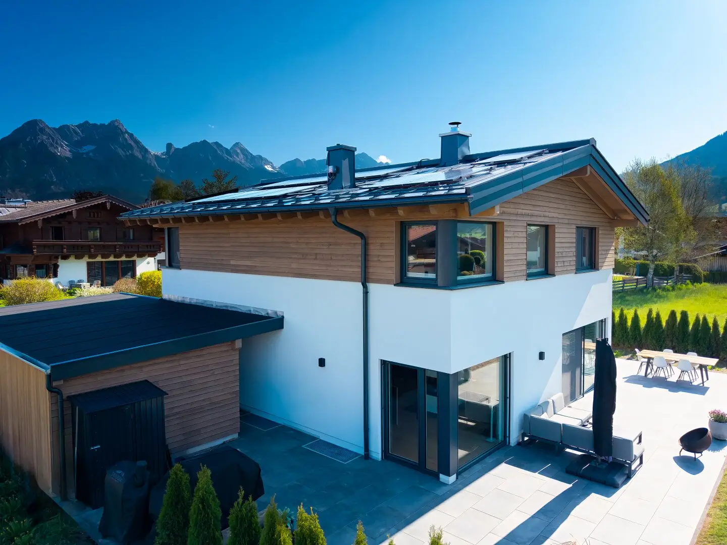Exclusive family refuge in Saalfelden-Bsuch – new build in premium timber construction with 360° mountain panorama, privacy and sustainable technology.