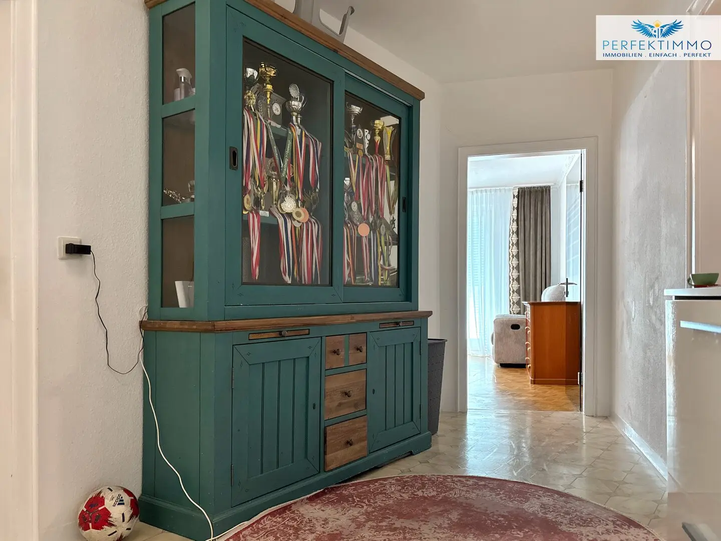 Well maintained large family apartment