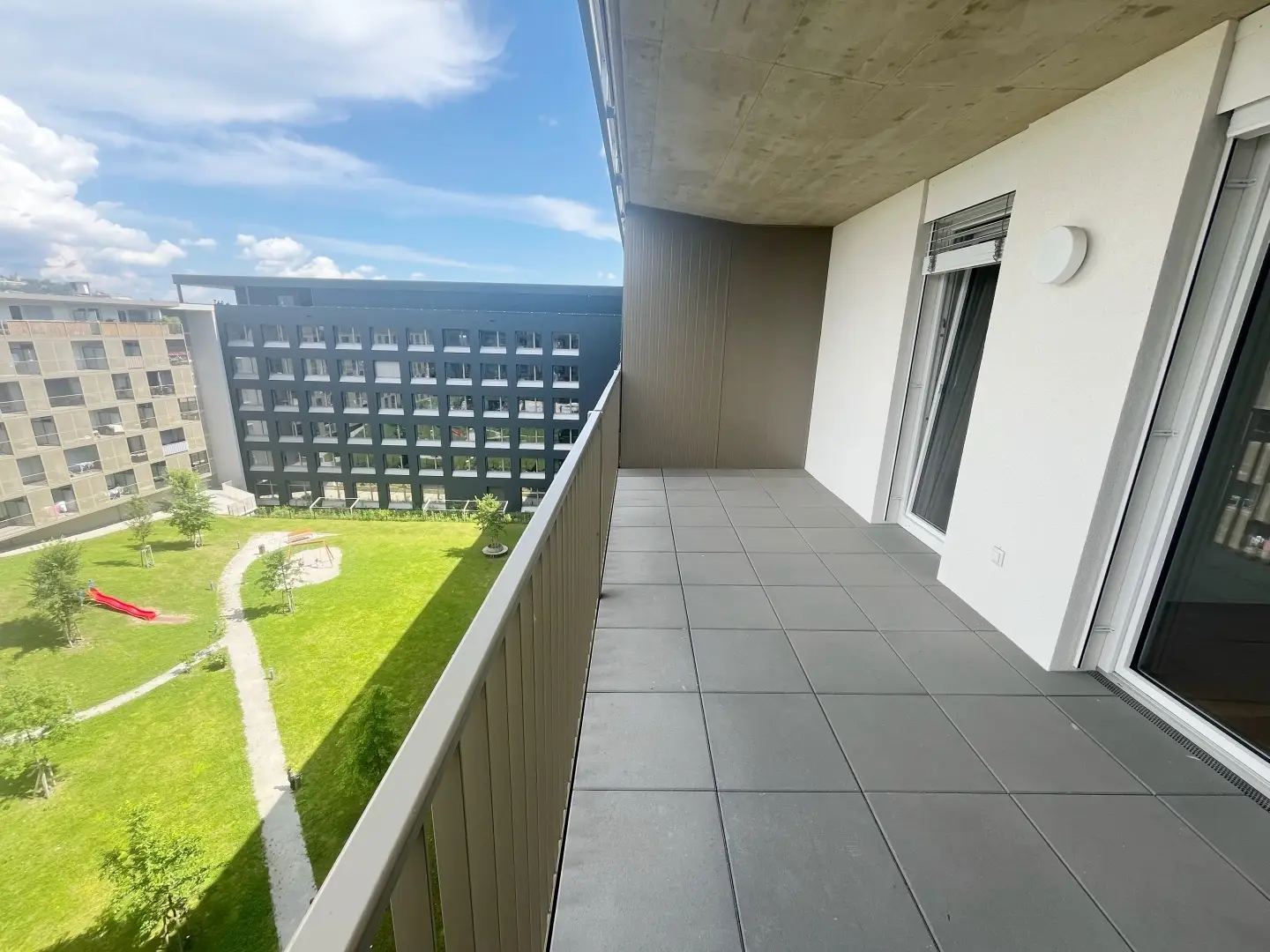 Neubauwohnung im SmartCity Quartier mit Balkon