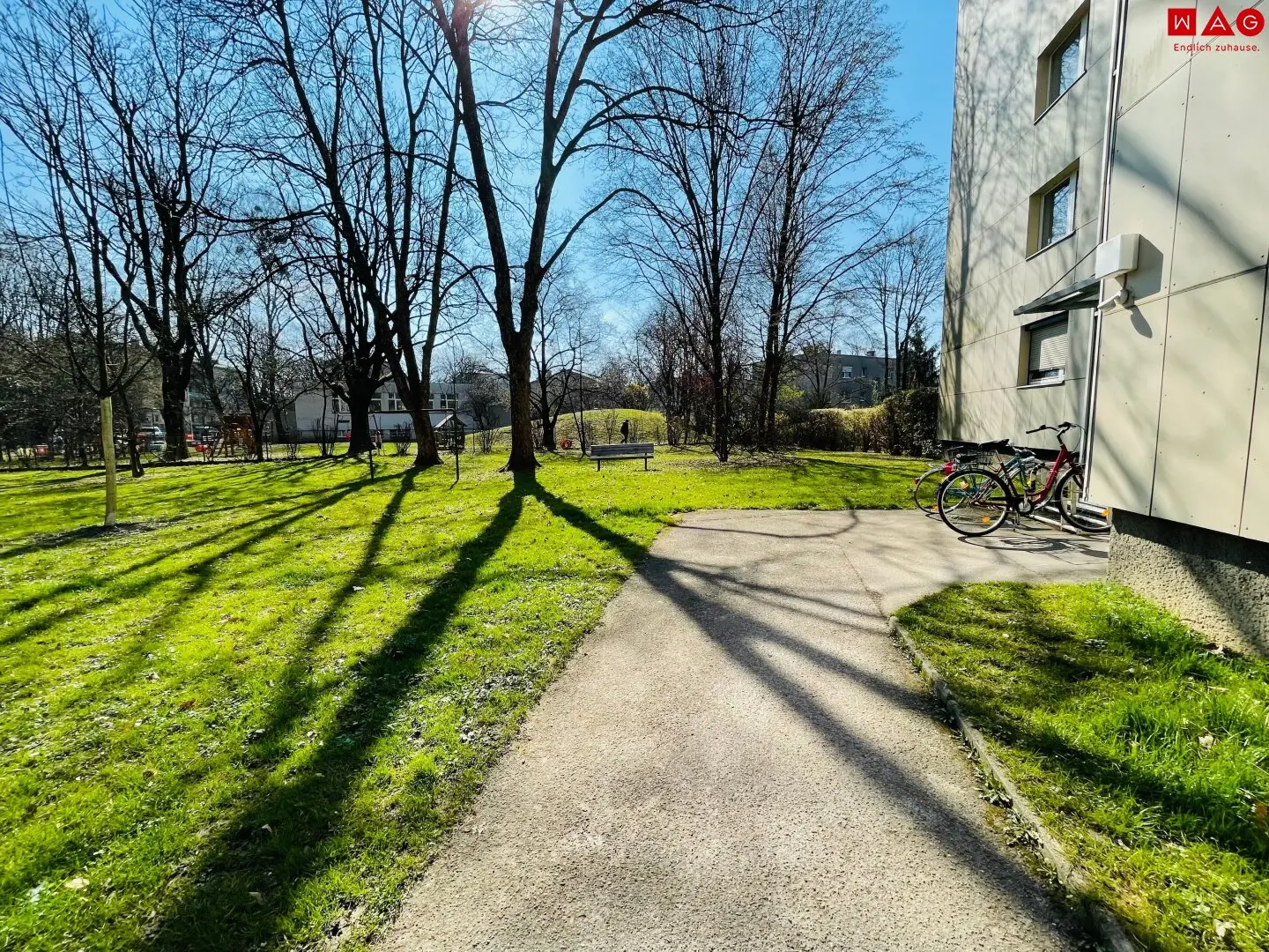 Neues Wohngefühl nach Generalsanierung – 2 Zimmer mit Balkon