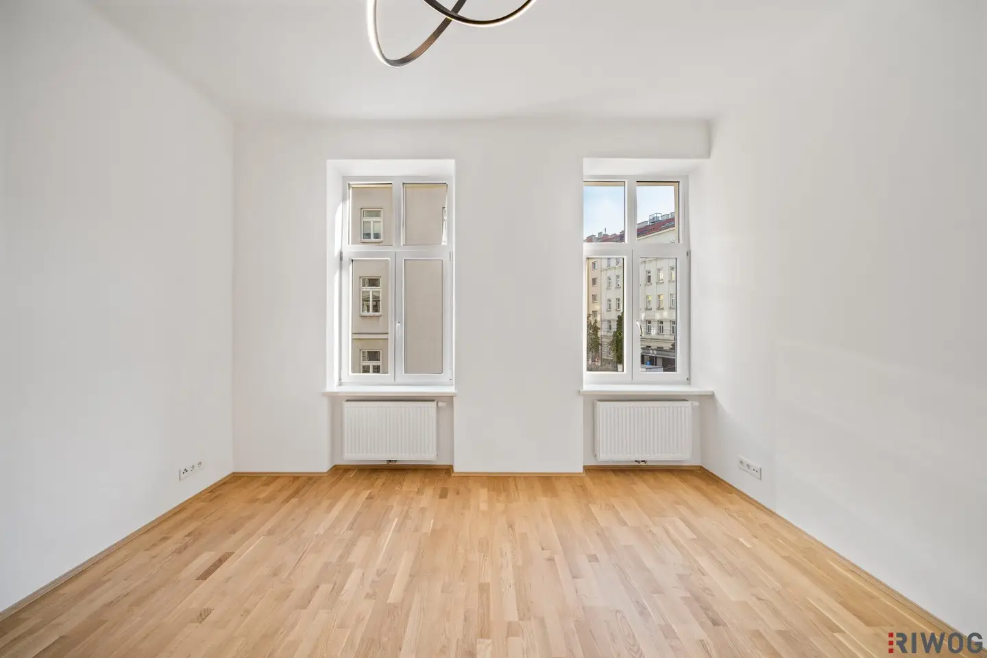 Renovated apartment near U2 I bright and well laid out I separate kitchenette I on Wiedner Hauptstraße