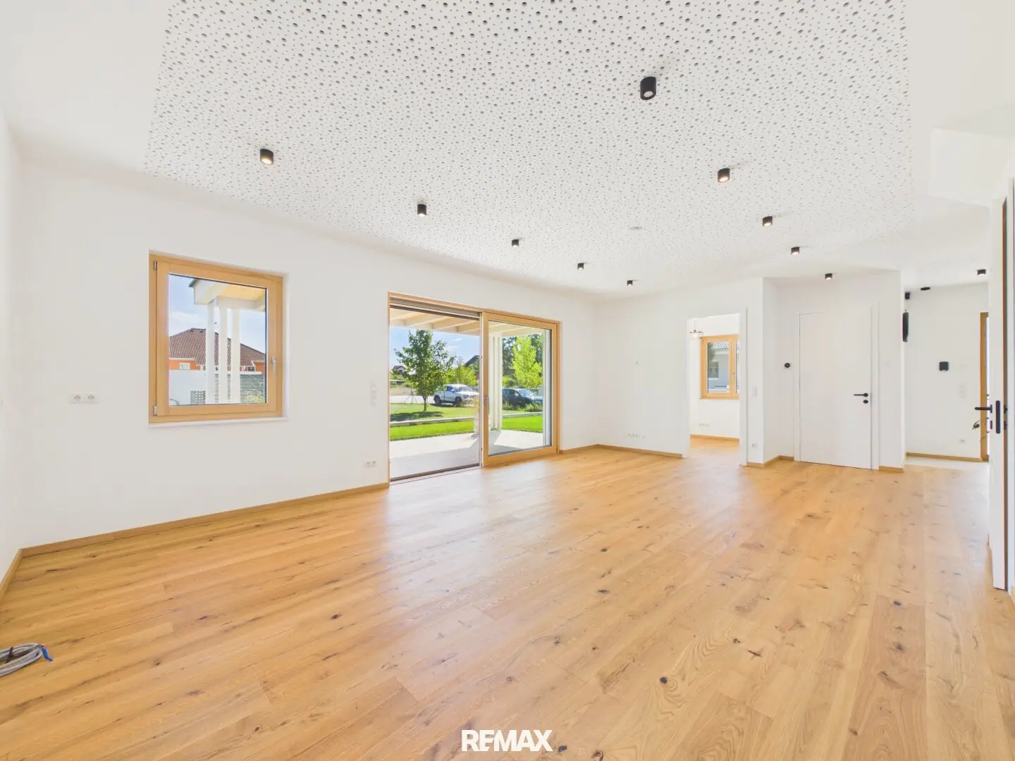 FIRST OCCUPANCY IN WEIKERSDORF | 135 m² | GARDEN, PV, AC & 2 BATHROOMS