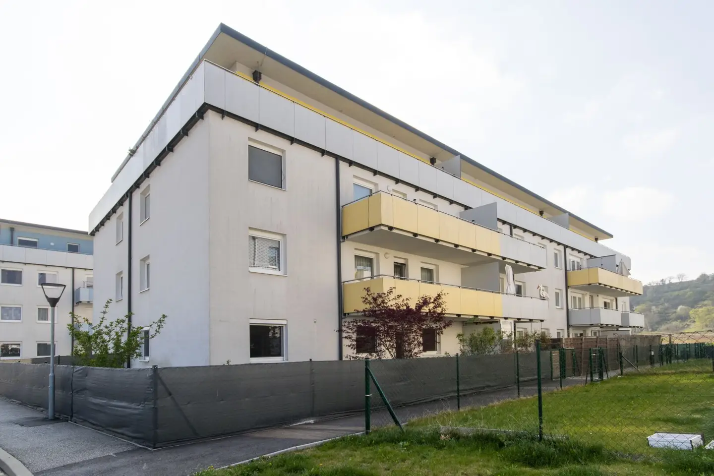 East-facing balcony apartment in a good location