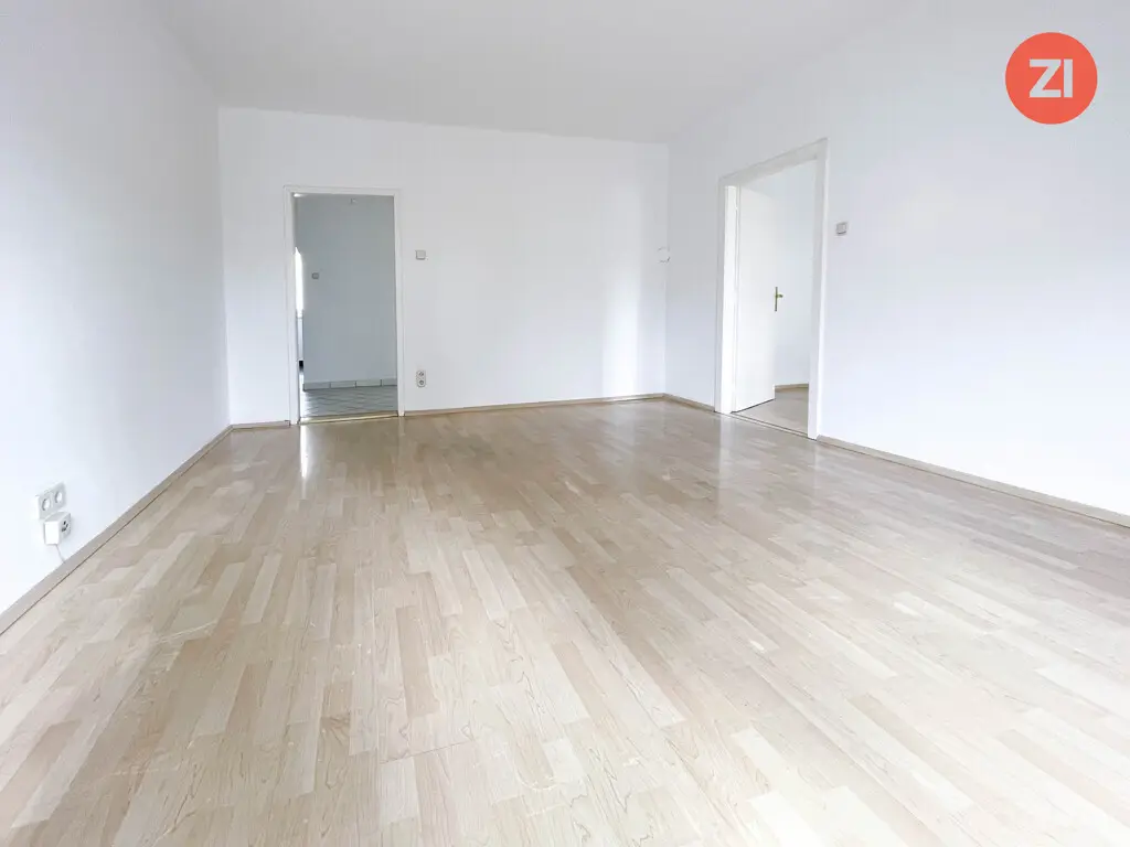 Dachgeschosswohnung mit Balkon nahe Campus
