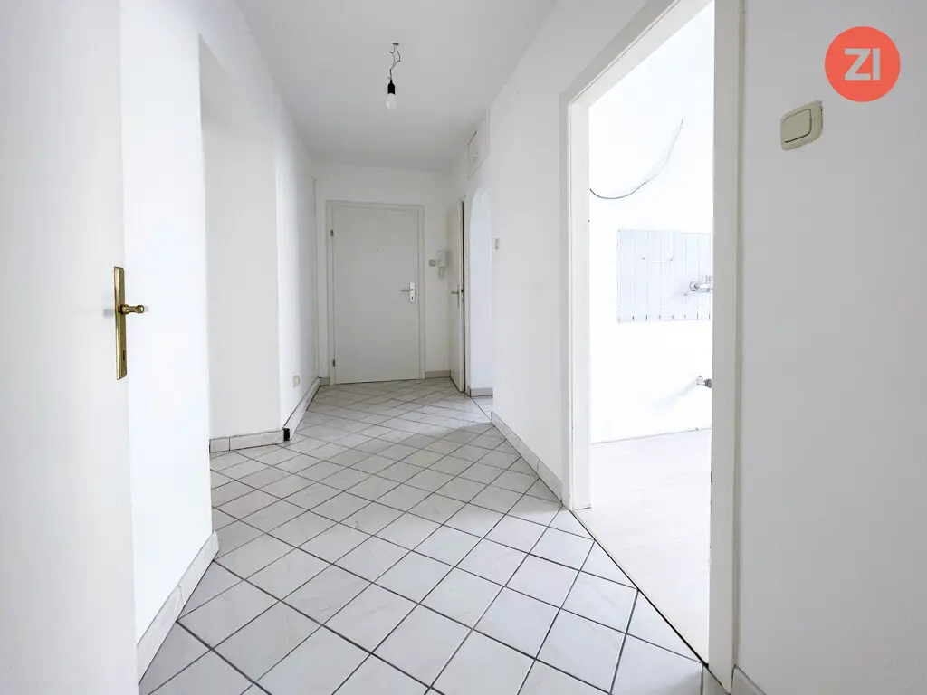Dachgeschosswohnung mit Balkon nahe Campus