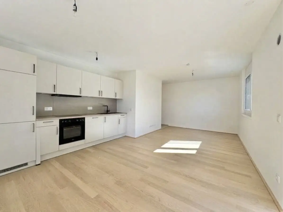 Living with view of the green Donaufeld, bright and dreamlike first occupancy near U1 Kagran and Alte Donau