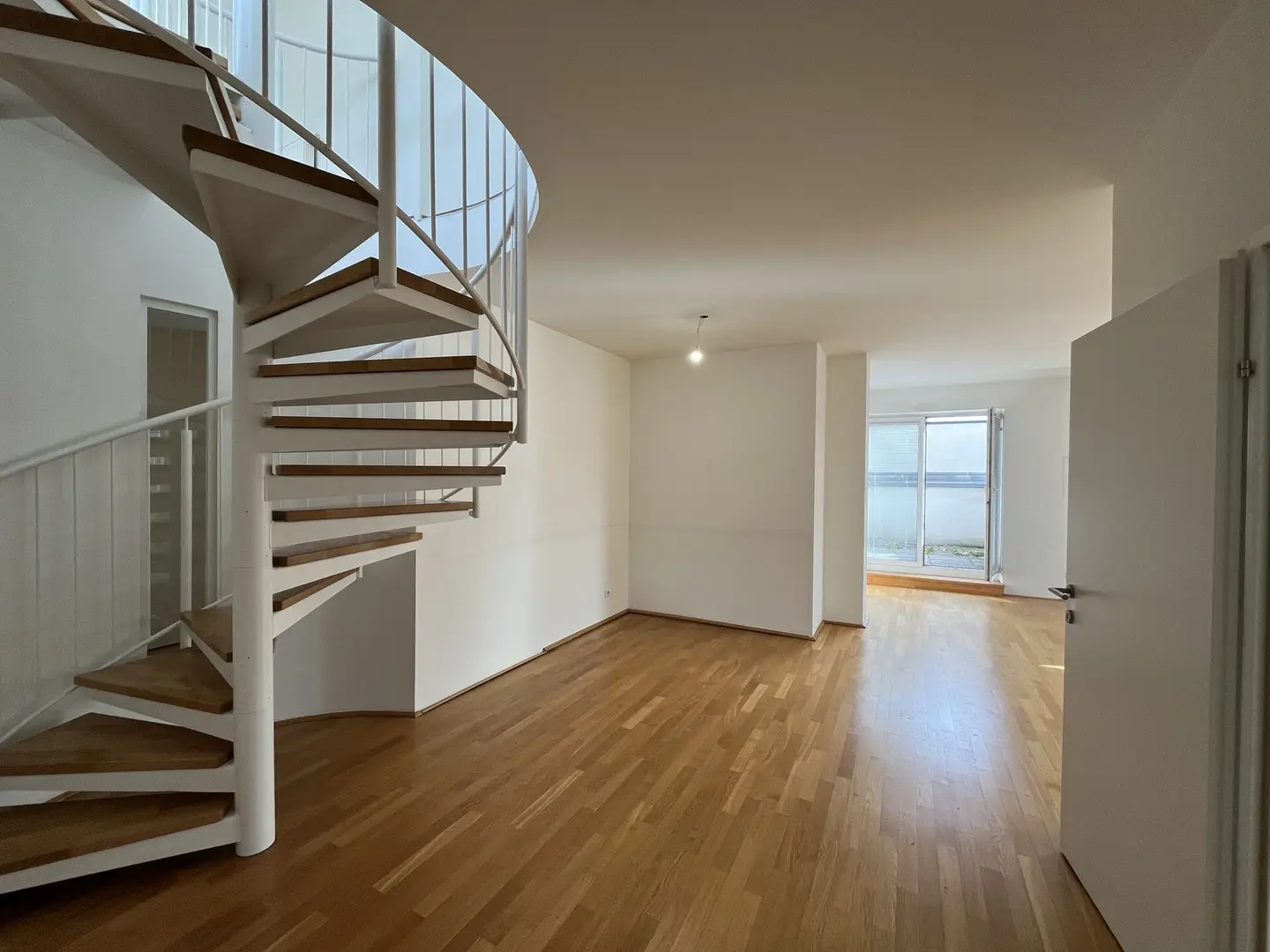 Modern apartment with roof terrace in new build