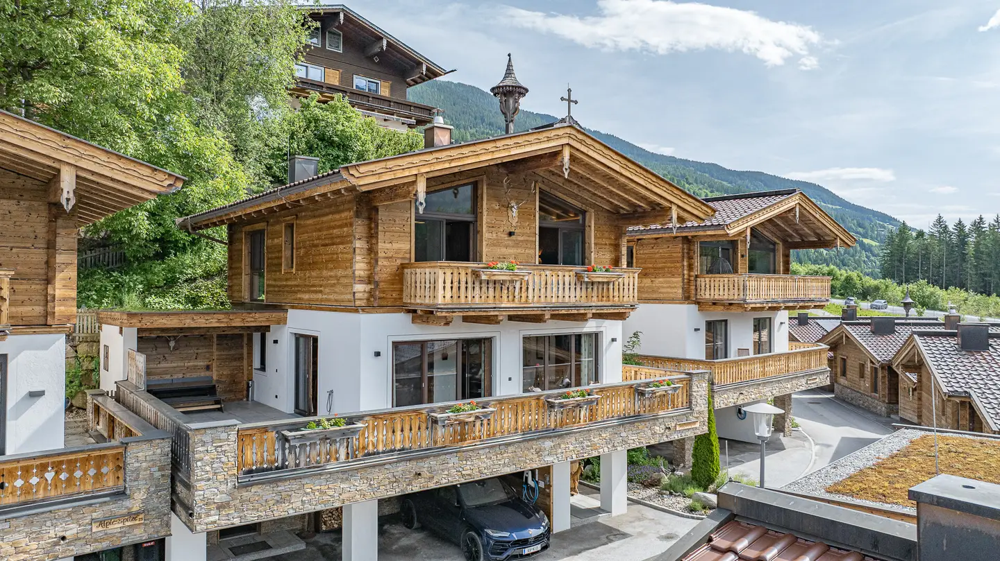Ski in Ski out Ferienwohnung mit privatsauna und Bergblick