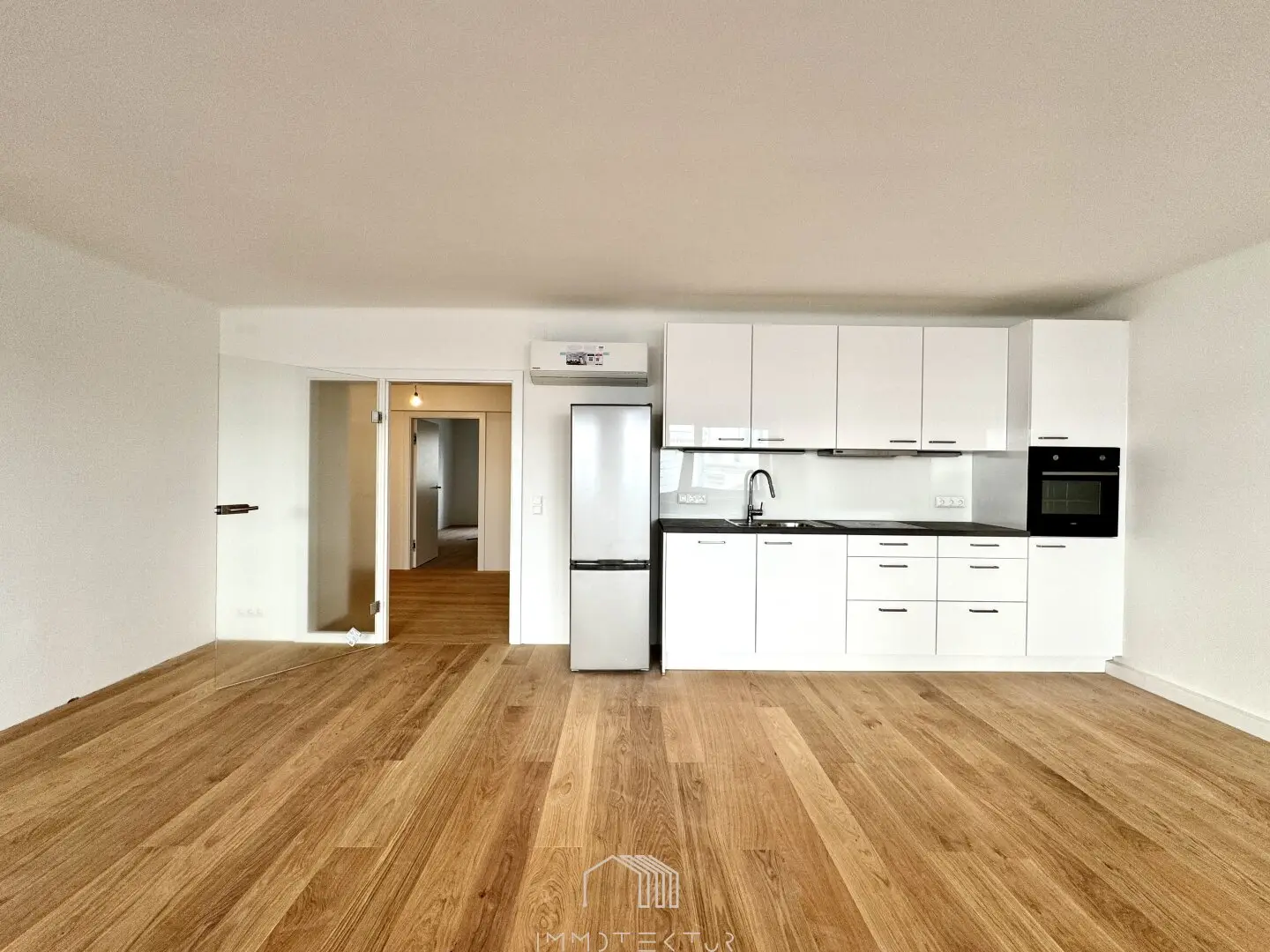 NÄHE OPERNRING : Moderne 5-Zimmer-Wohnung mit Balkon und Klimaanlage