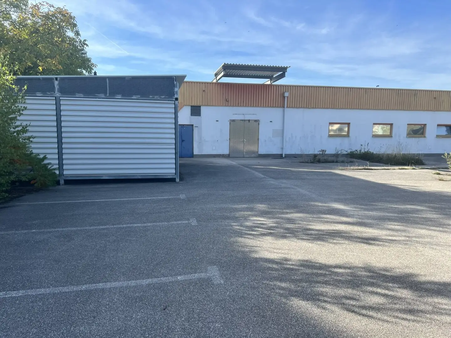 Gewerbeliegenschaft in guter Lage in Hornstein (!)