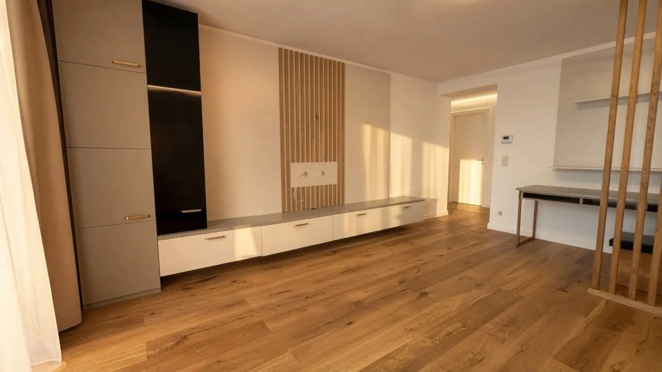 ++ So schön kann Einziehen sein. ++ Stilvolle 3-Zimmer-Wohnung mit Balkon &amp; Parkplatz in Wr. Neustadt