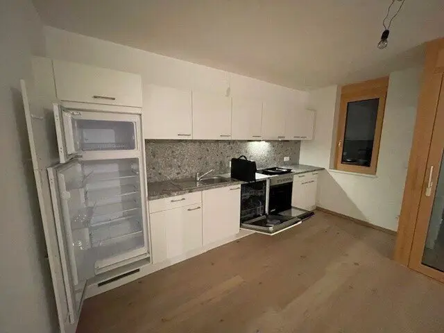 ZEHENSDORF - NEUBAU - Klimatisierte 2-ZIMMER-WOHNUNG - BALKON