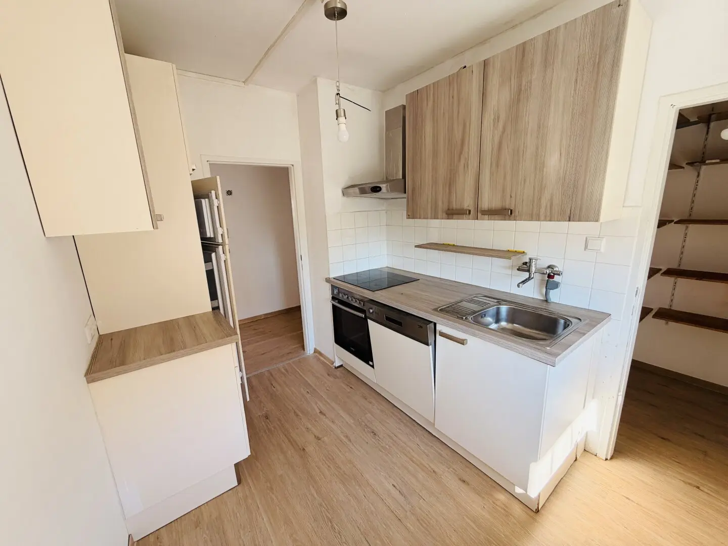 Helle 3-Zimmer Wohnung mit 2 Balkonen &amp; Stellplatz in 8020 Graz – Top Lage!