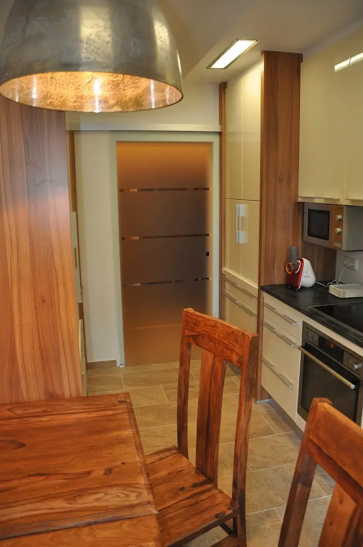 Bright modernized apartment with balcony and lift
