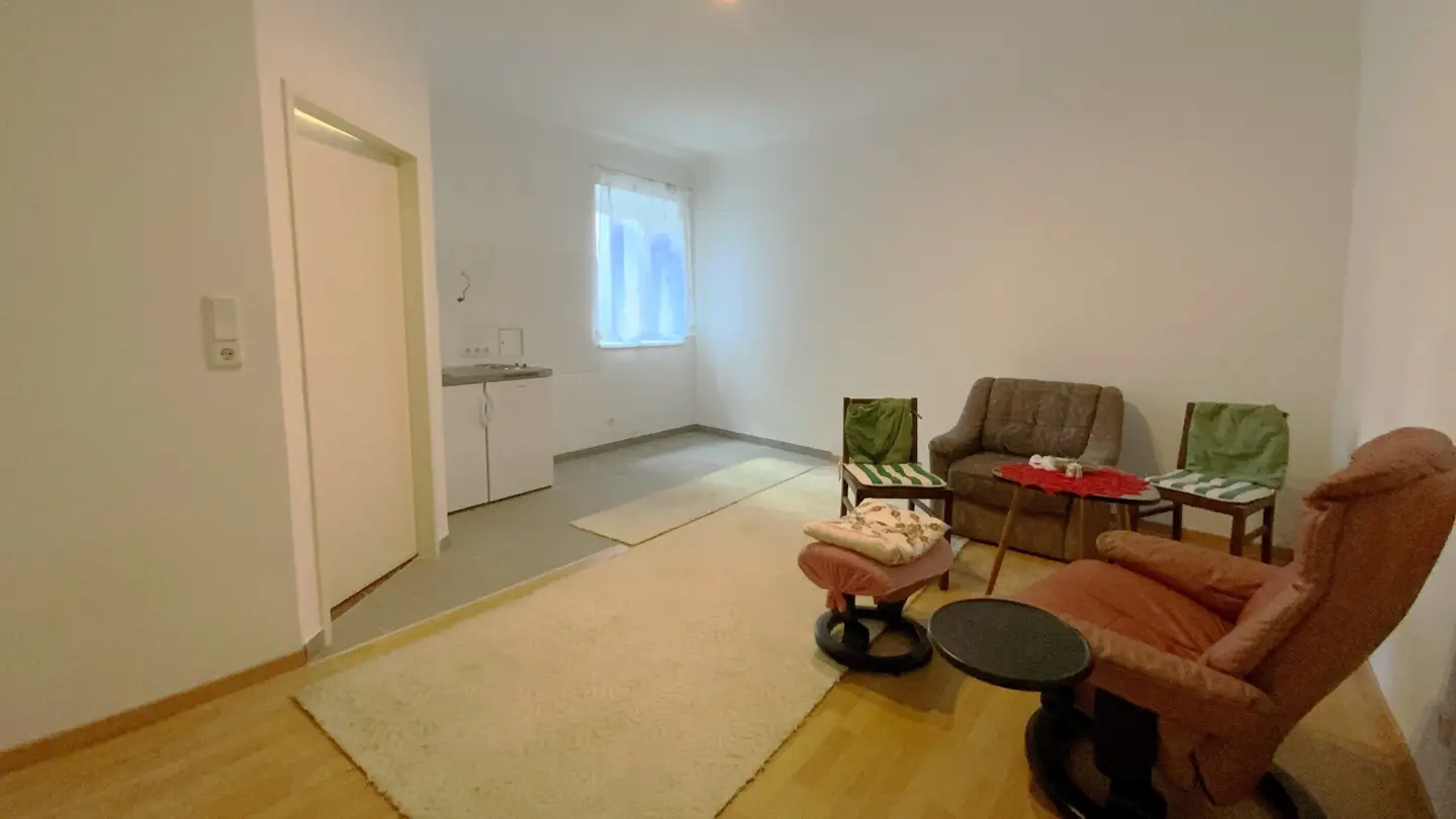 Charmante 1-Zimmer Wohnung im 17. Bezirk – gepflegt, ideal für Singles oder Anleger!