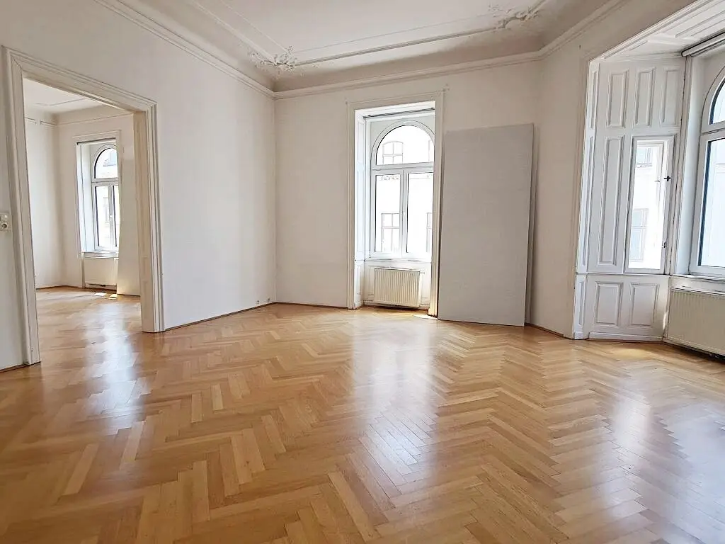 FUZO Mariahilfer Straße, 168 m2 Altbau, 4 Zimmer, Küche, Wannenbad, Parketten, 1. Liftstock, Stumpergasse, U-Bahn-Nähe