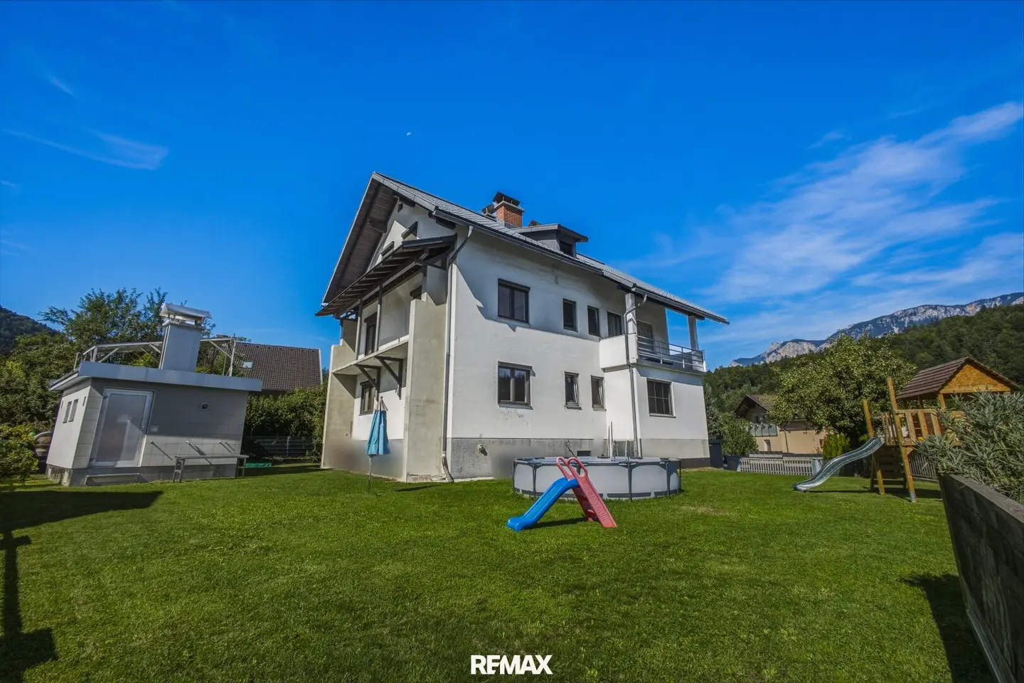 Vielseitiges Mehrfamilienhaus mit 3 Wohneinheiten im schönen Pöckau
