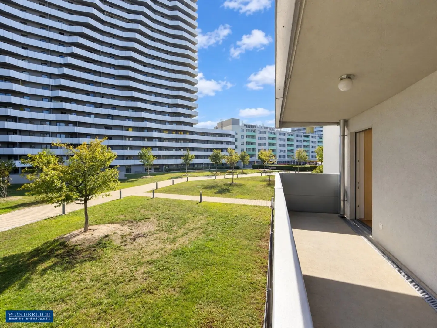 Traumhafte Balkonwohnung im Citygate
