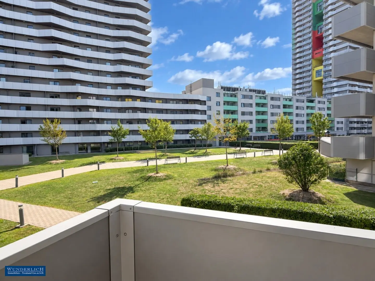 Traumhafte Balkonwohnung im Citygate