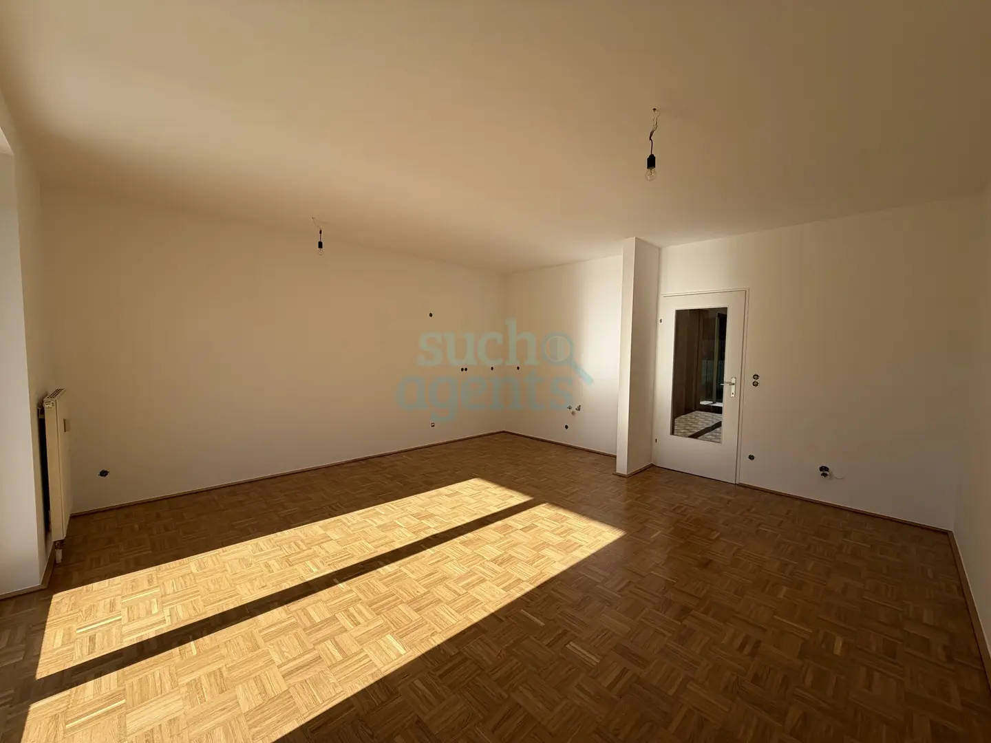 Ground floor apartment with terrace and private garden