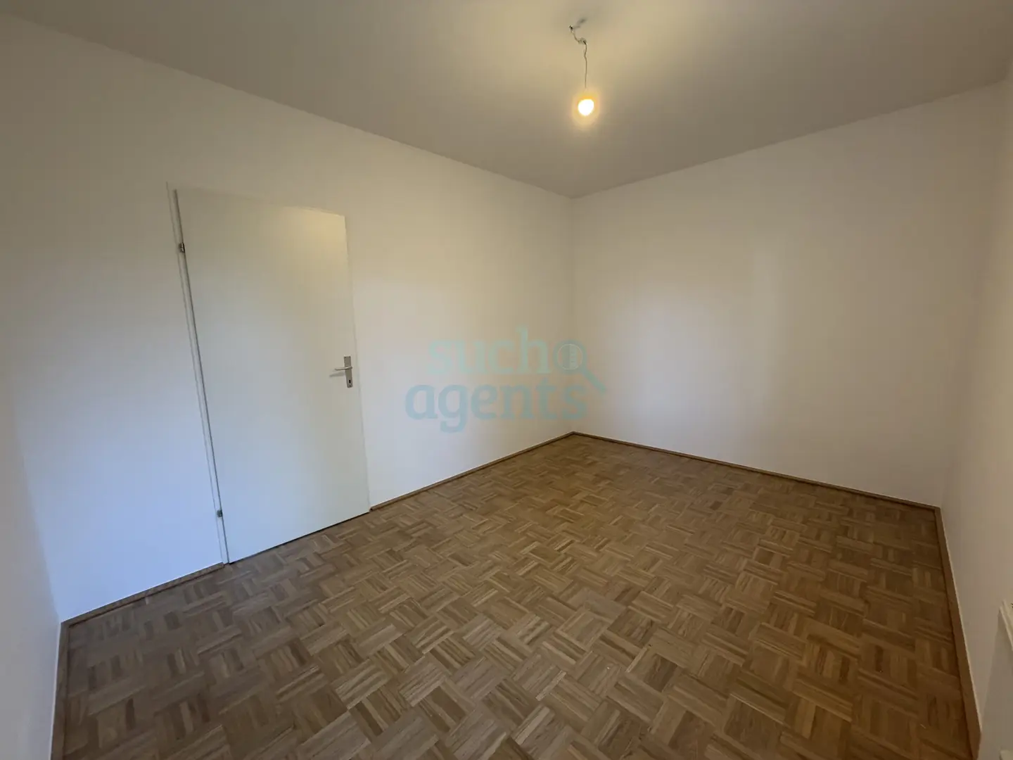 Ruhige Erdgeschosswohnung mit Terrasse und Garten