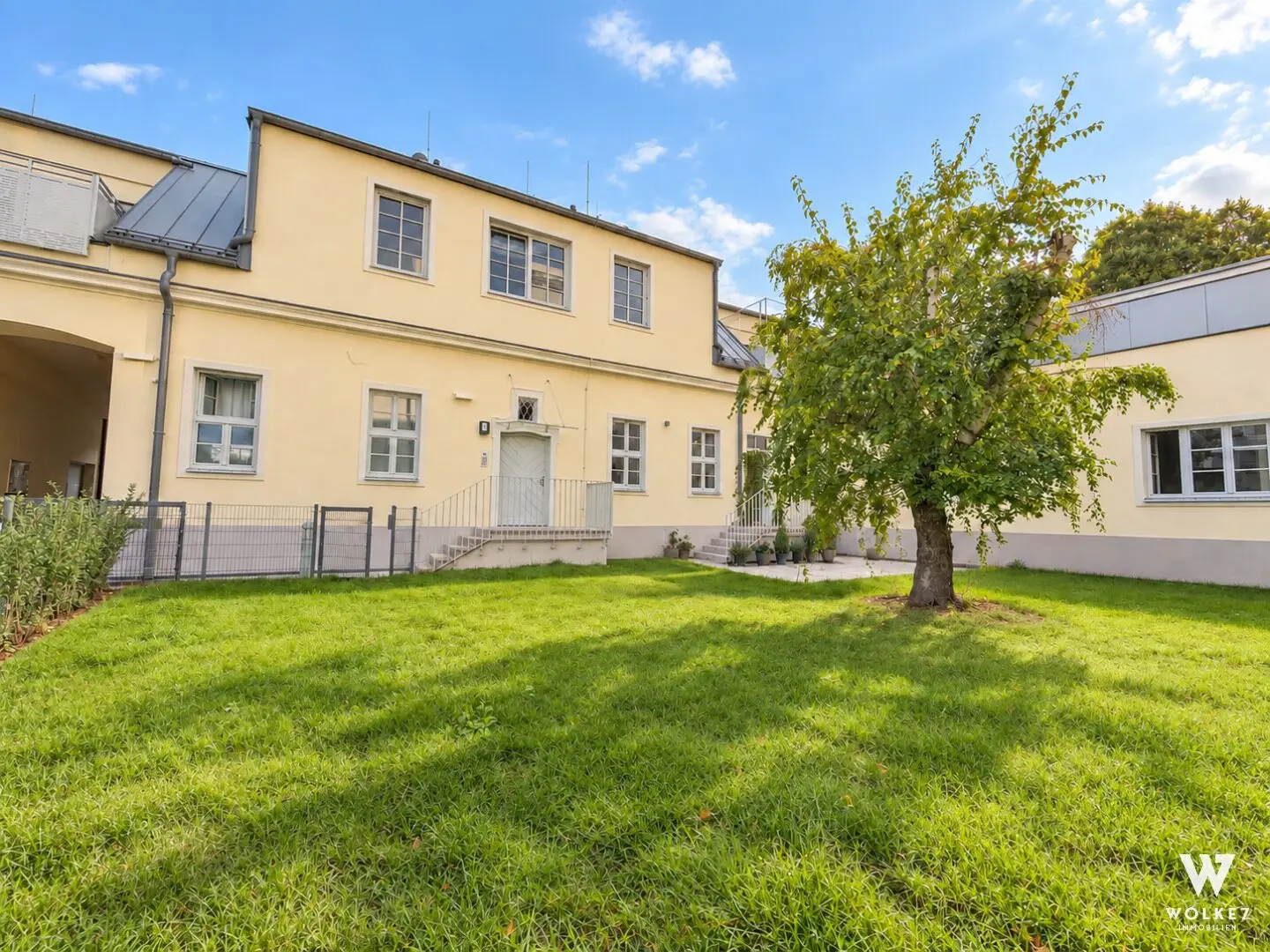 Besonderer Altbau mit Eigengarten | 5 Zimmer | ca. 30 m² Terrasse | Stadlau