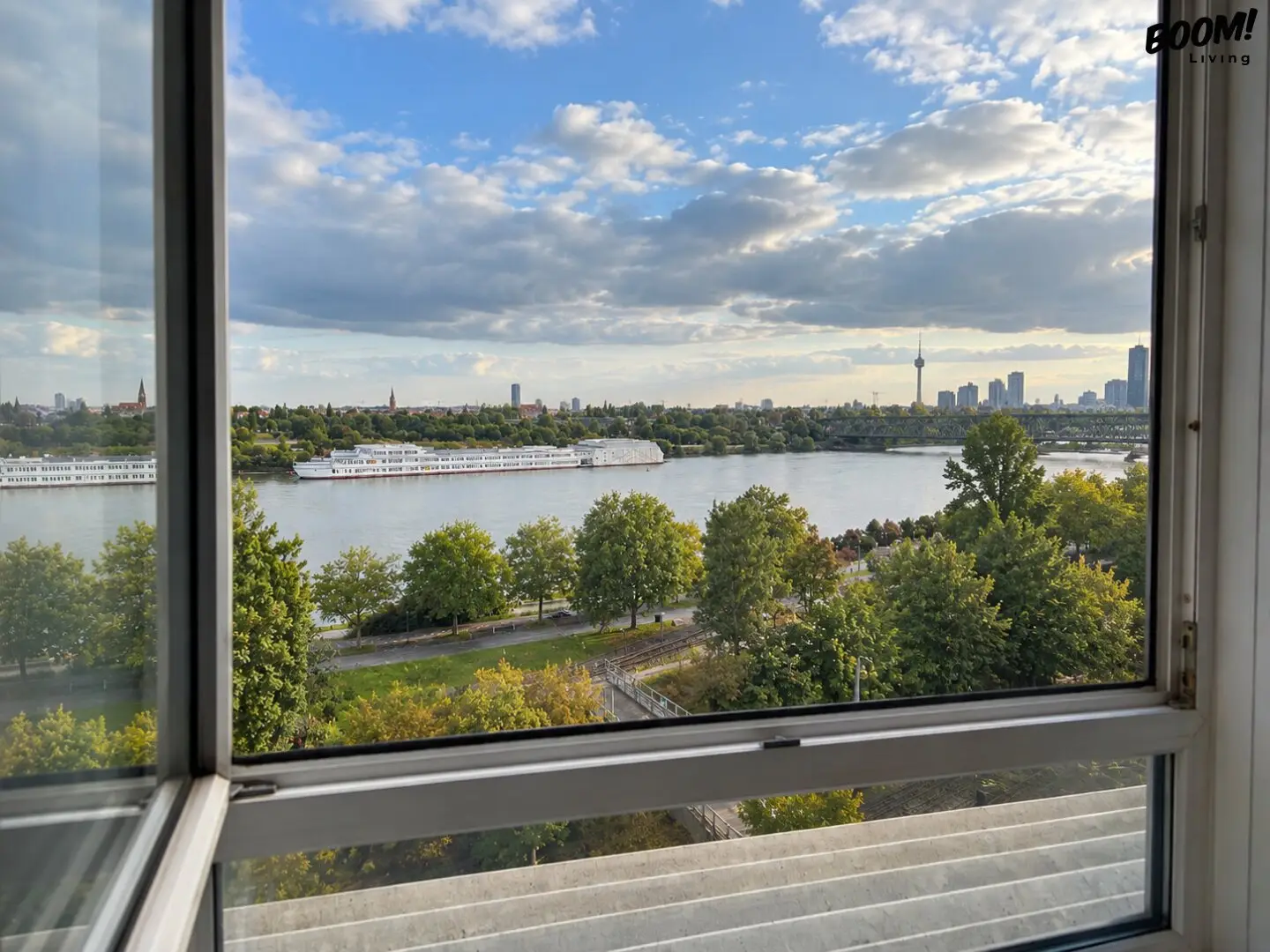 Donau-Panoramablick &amp; Wiener Skyline – Wohnen mit Aussicht !
