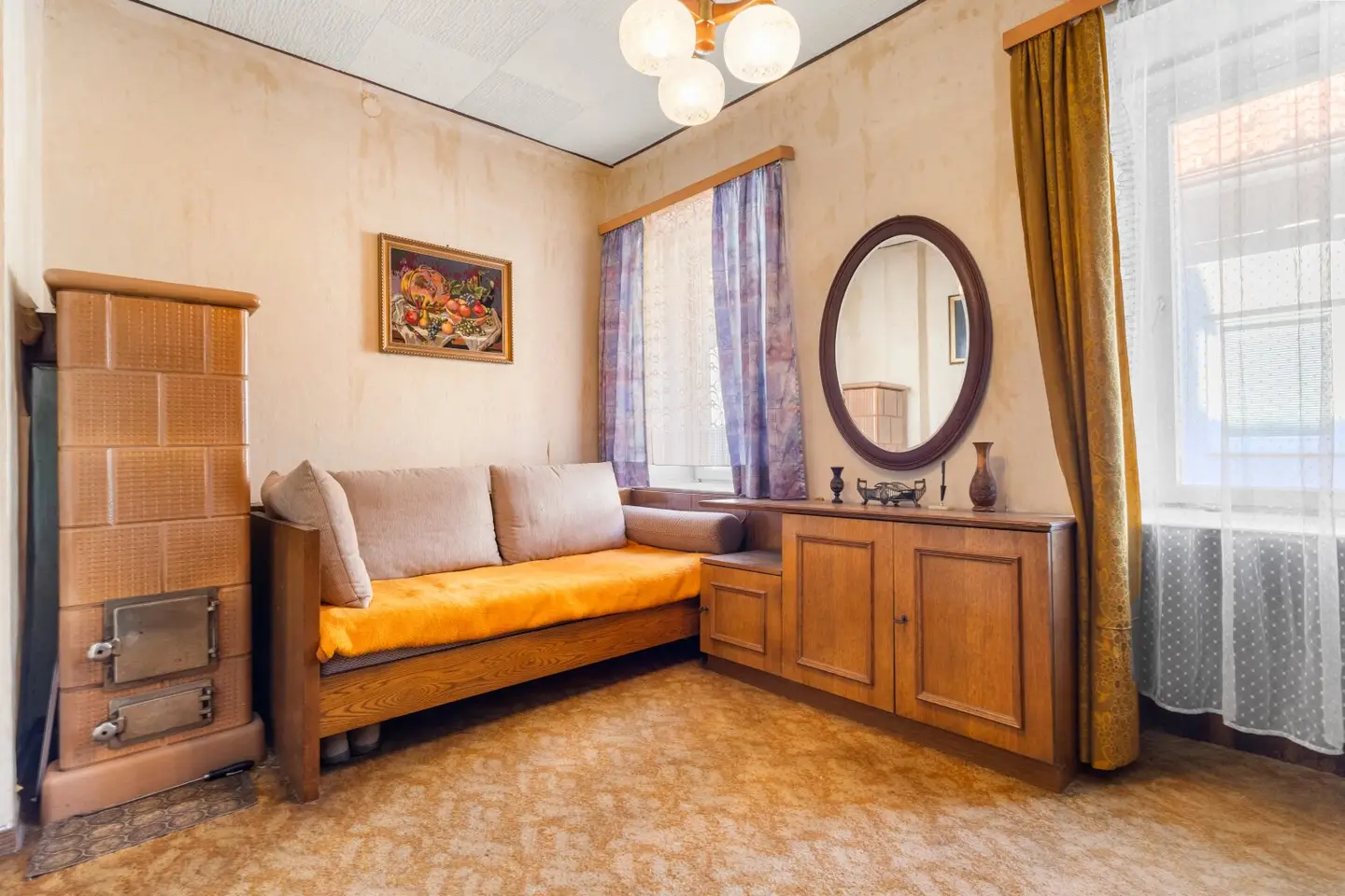 Spacious house in the town centre of Bad Eisenkappel – with garden, balcony and lots of potential