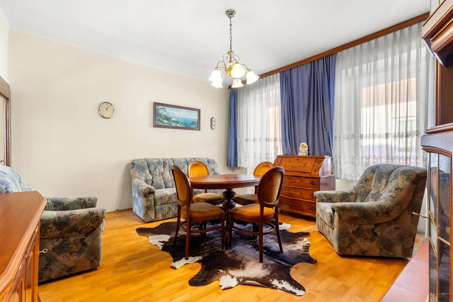 Spacious house in the town centre of Bad Eisenkappel – with garden, balcony and lots of potential