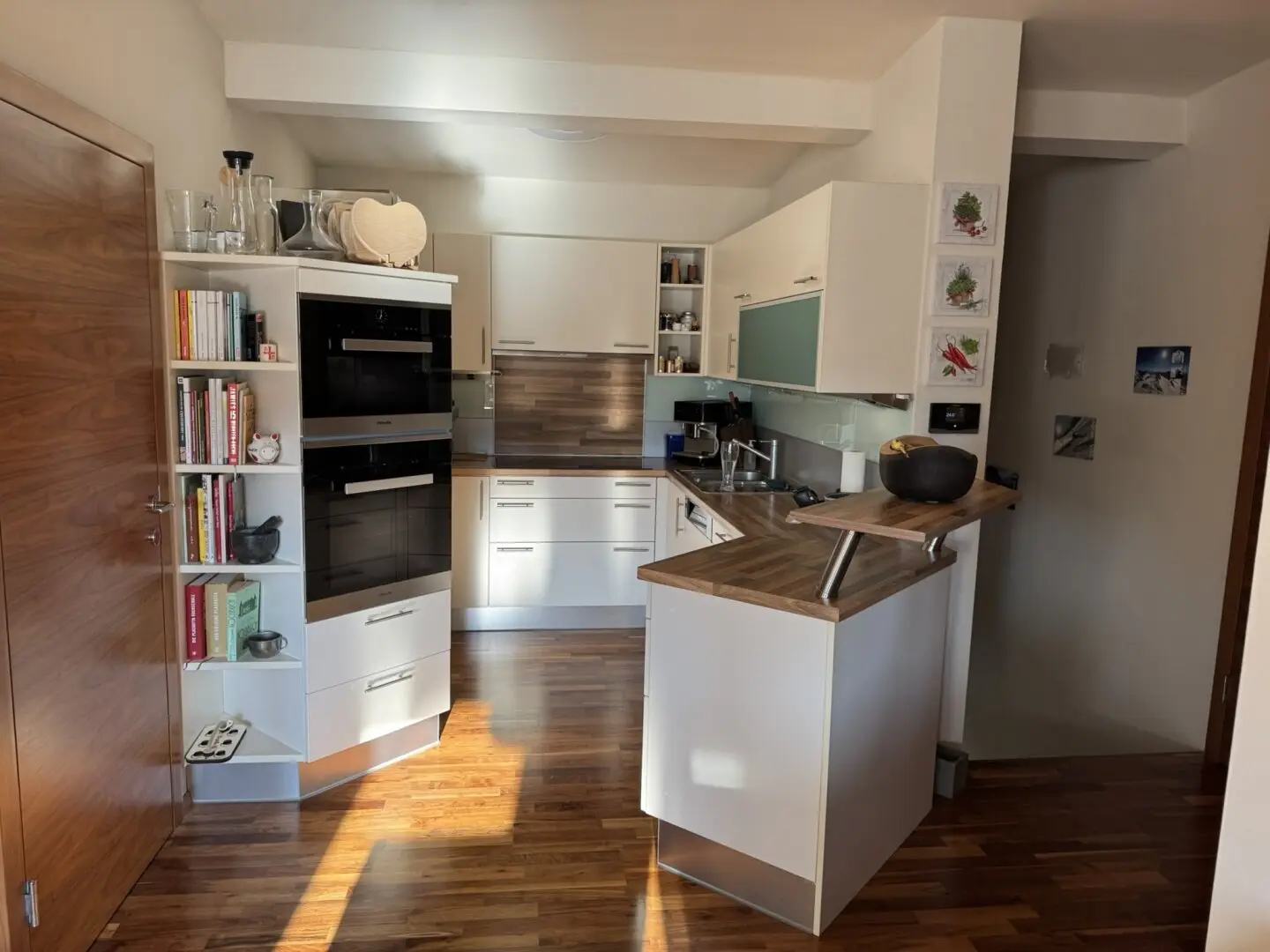 Like-new semi-detached house in a quiet location