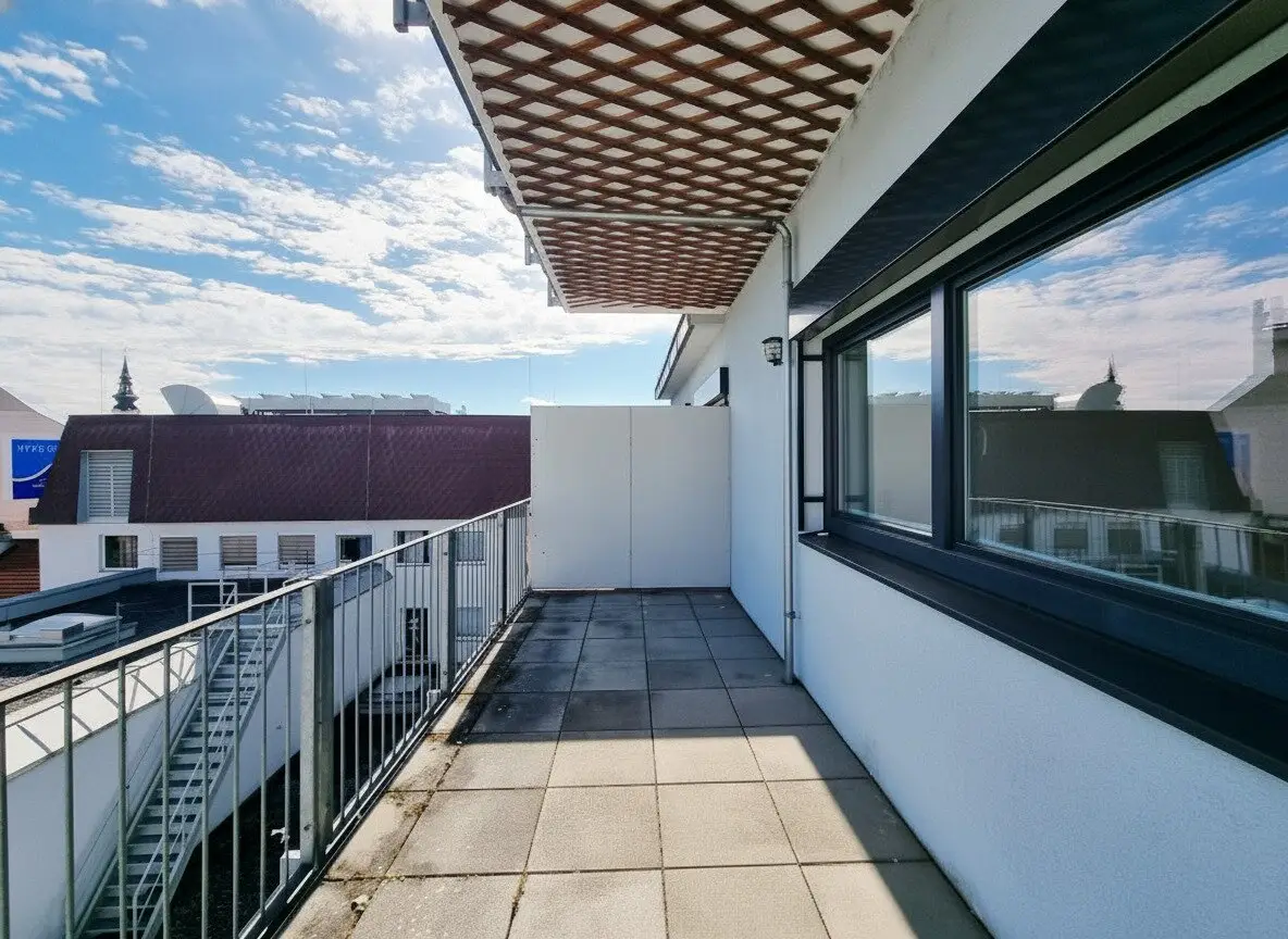 84 m² living comfort with 16 m² balcony | Elevator | Immediate occupancy | 3 rooms