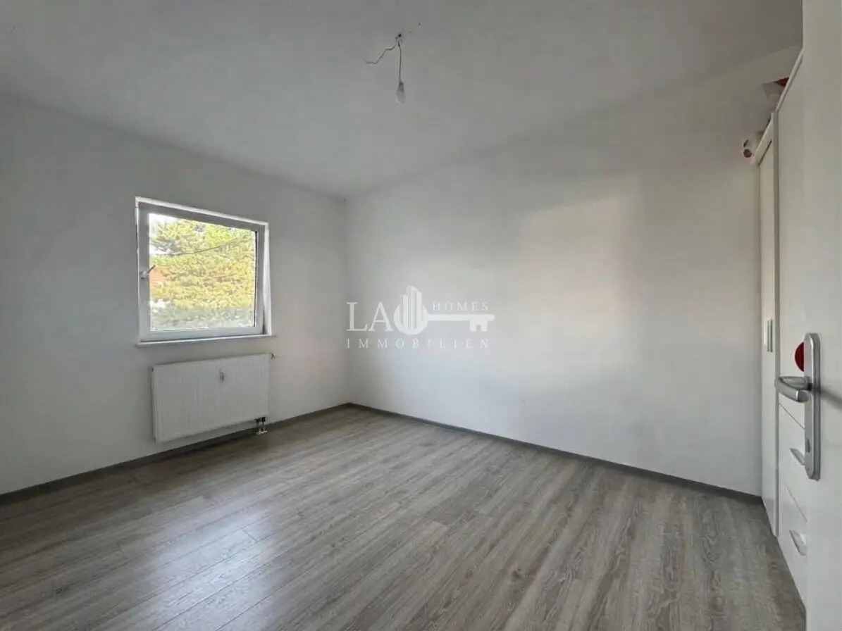 Charming 4-room apartment with balcony and parking