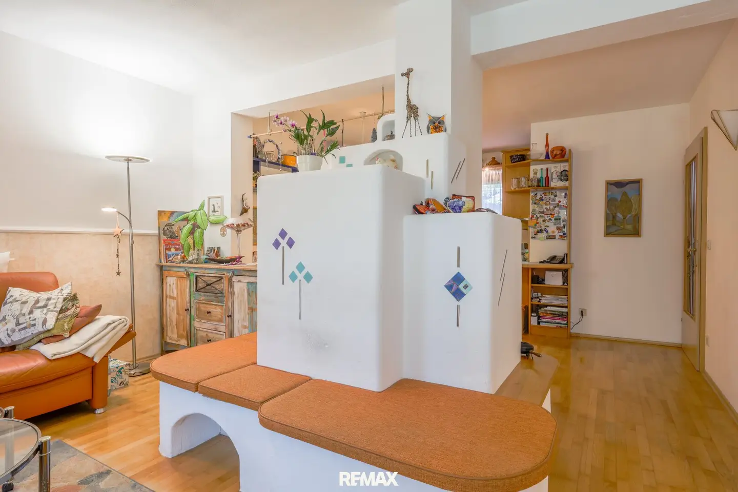 Spacious Maisonette Apartment with Private Garden &amp; Mountain View
