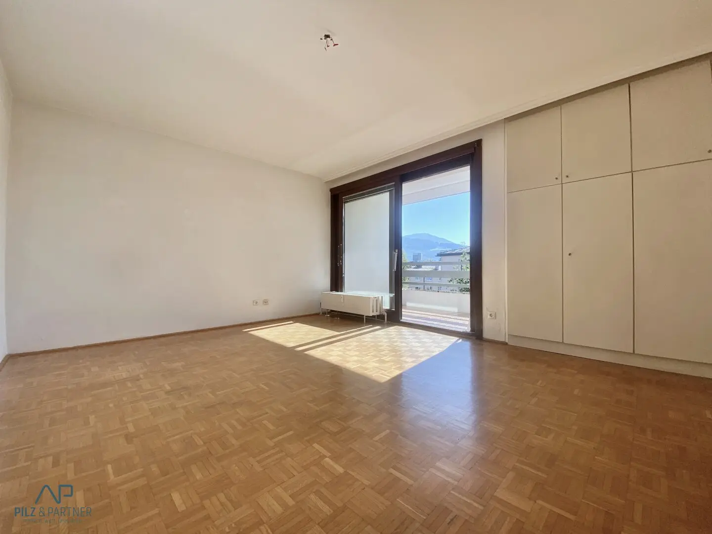 Charming studio with sunny loggia in Salzburg-South!