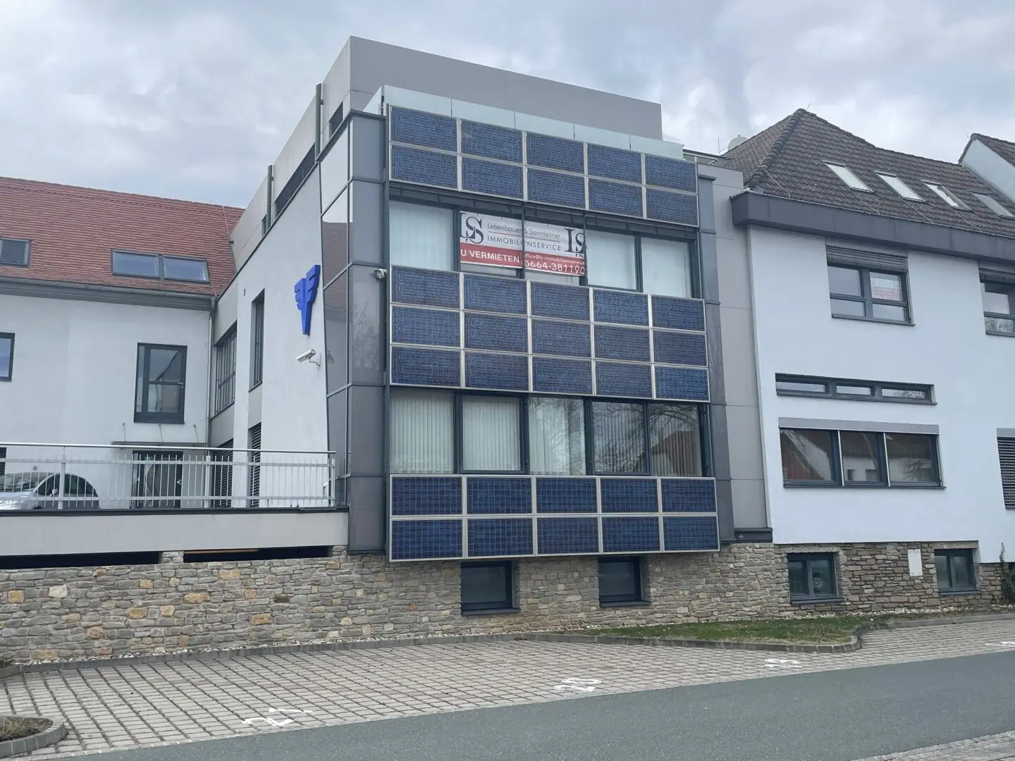 24 m² office space in prime location – Ressavarstraße directly above Volksbank Hartberg
