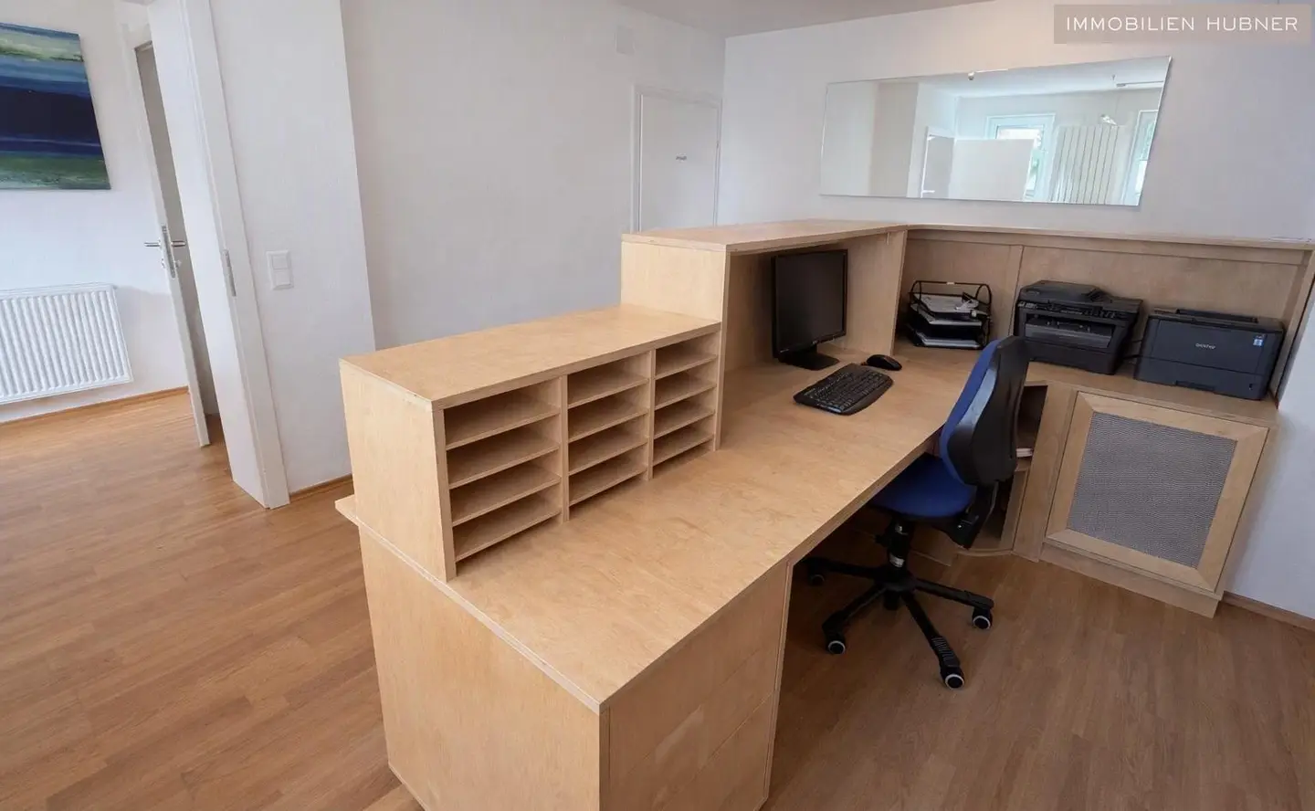 Refurbished apartment with garden in a quiet location
