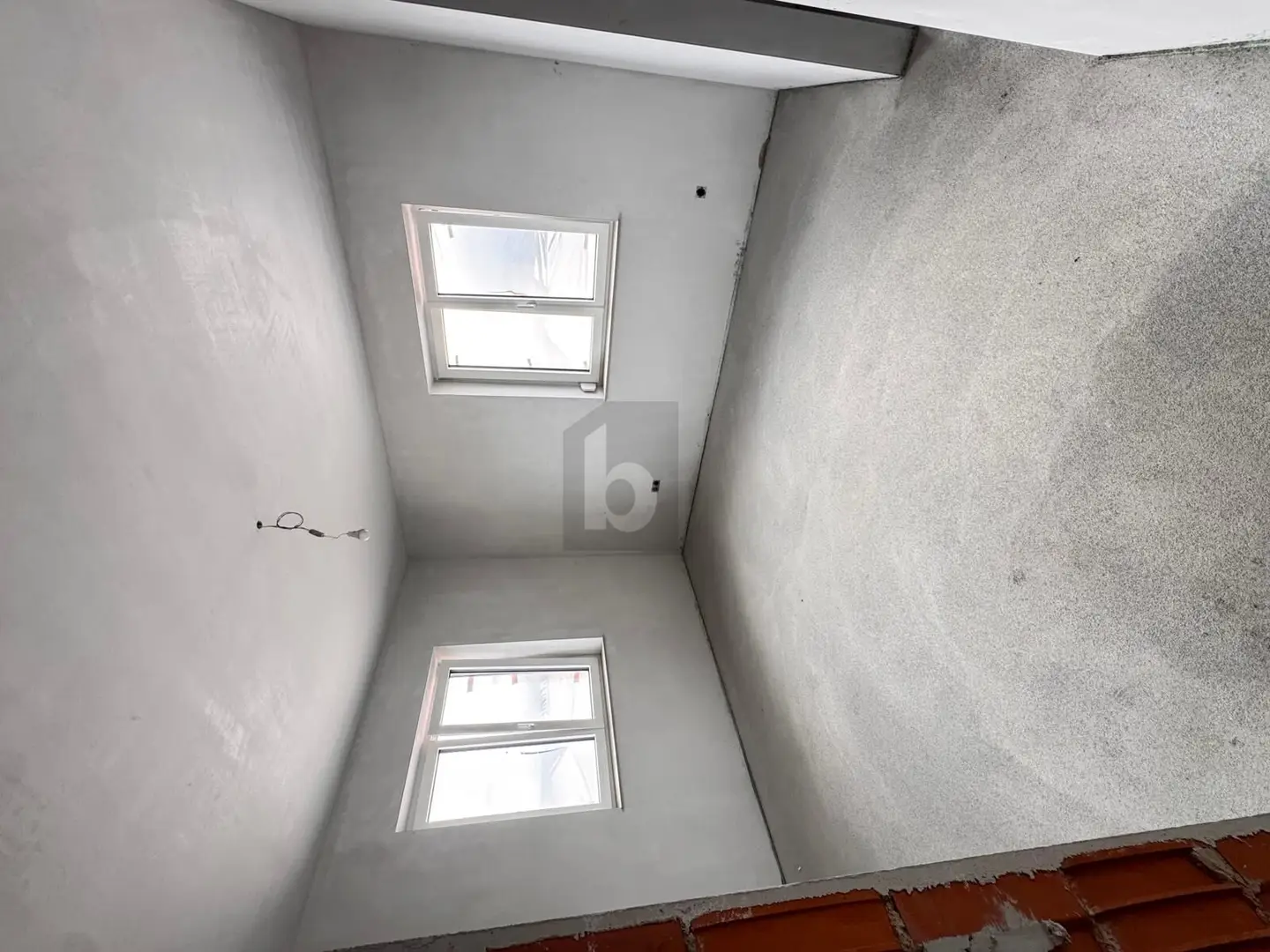 Neubau Familienwohnung ruhig gelegen mit großem Grundstück