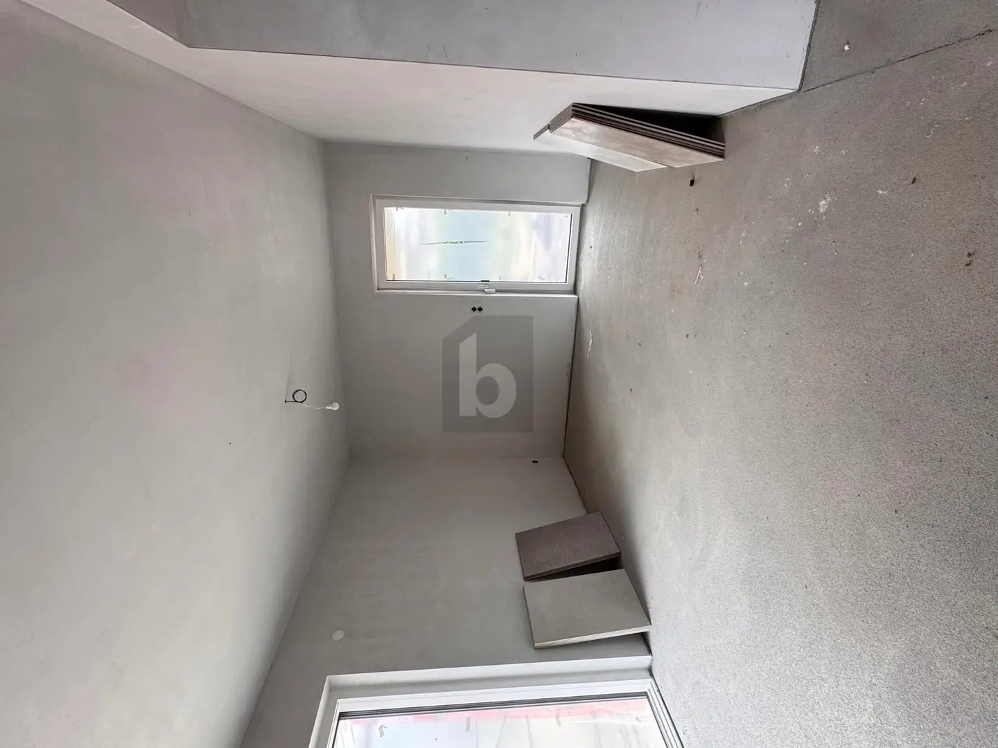 Neubau Familienwohnung ruhig gelegen mit großem Grundstück