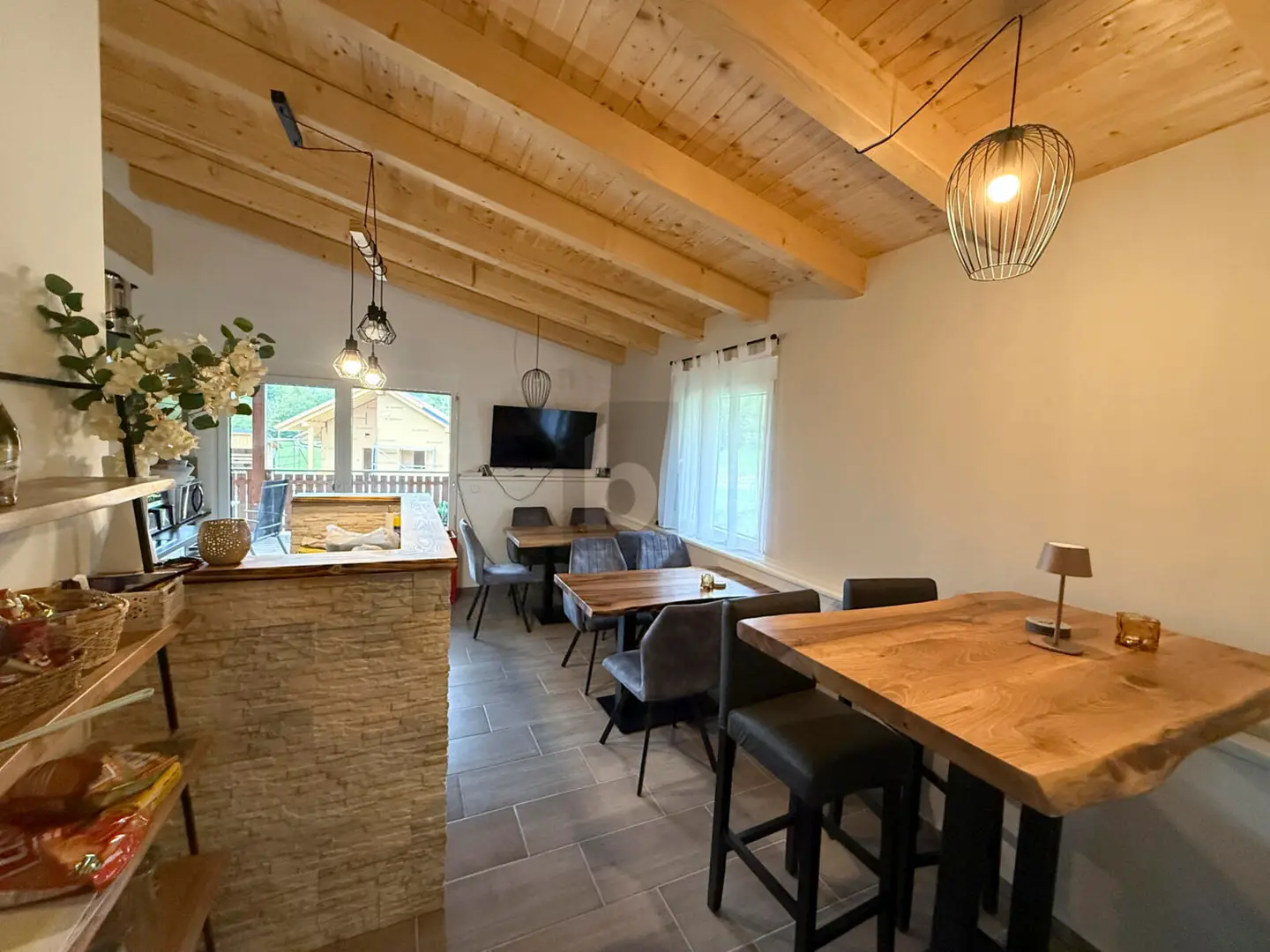 Holiday apartment in a wooden house with guest apartments near Presseggersee