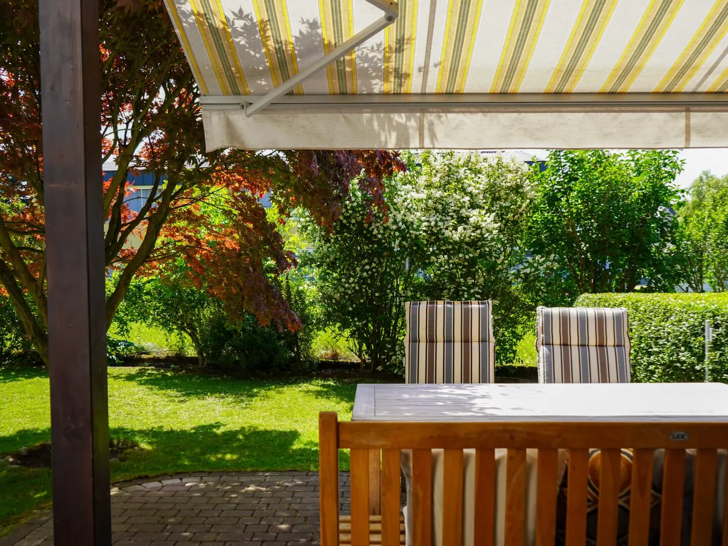 GARTENleben.ELSBETHEN | 3-Zimmer-Garten-Eckwohnung mit Carport-Stellplatz &amp; Kaminofen