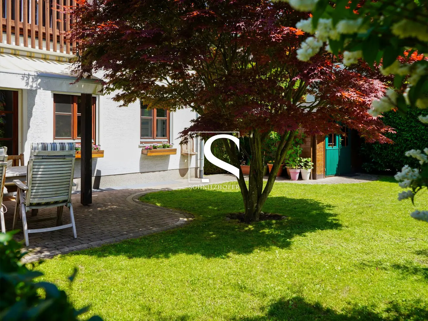 GARTENleben.ELSBETHEN | 3-Zimmer-Garten-Eckwohnung mit Carport-Stellplatz &amp; Kaminofen