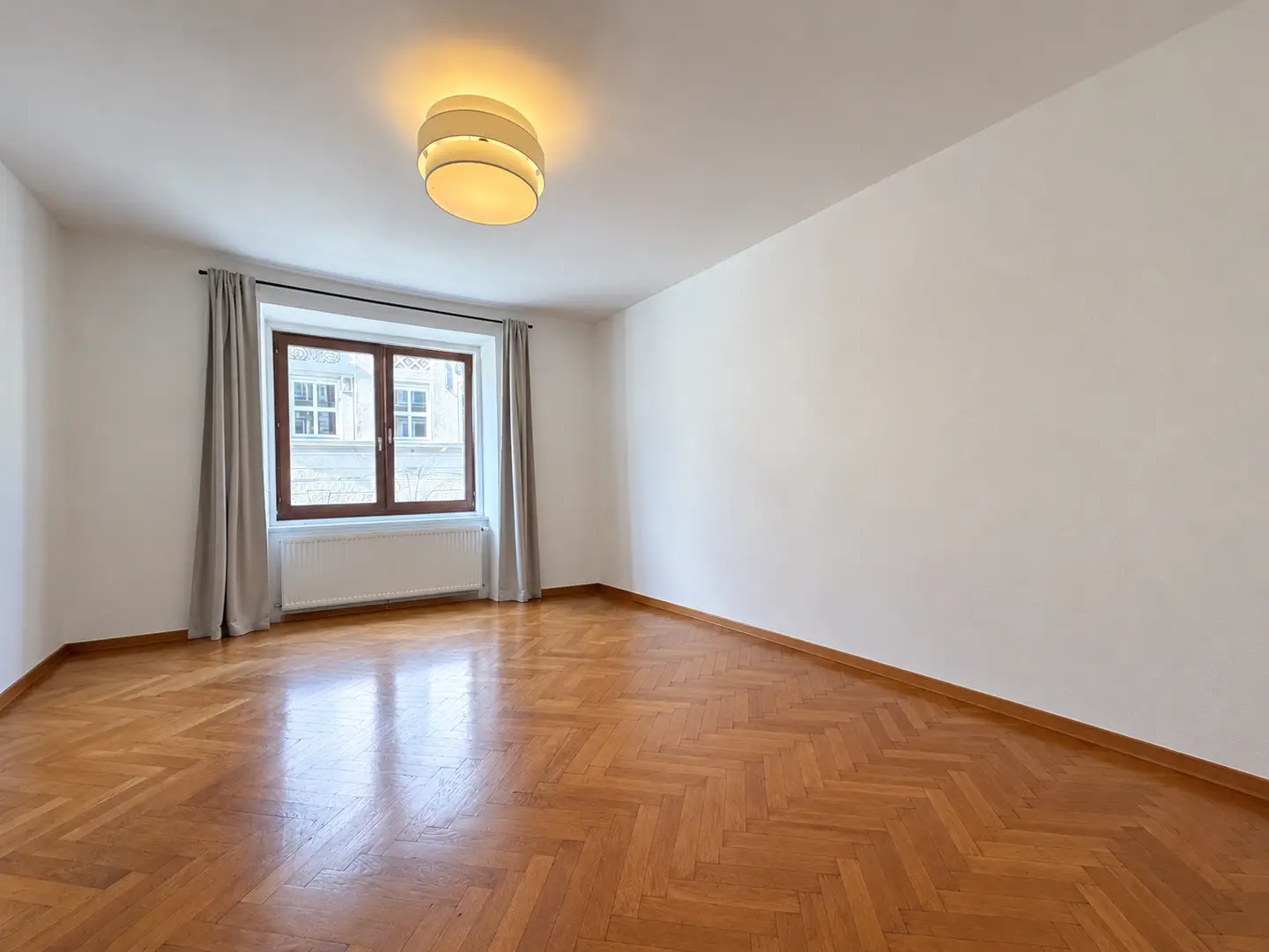 Kliniknah und zentral gelegene Altbauwohnung