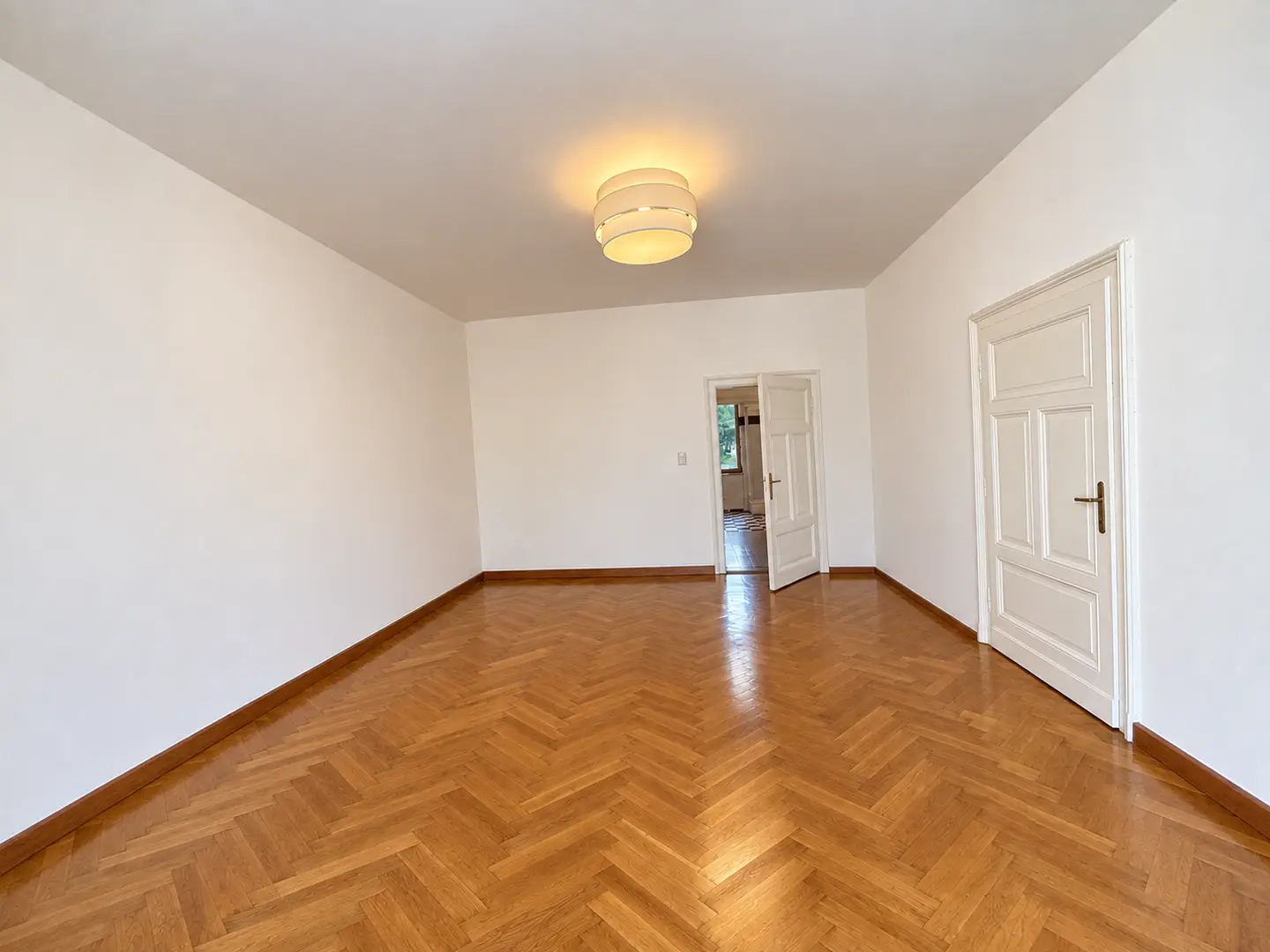 Kliniknah und zentral gelegene Altbauwohnung