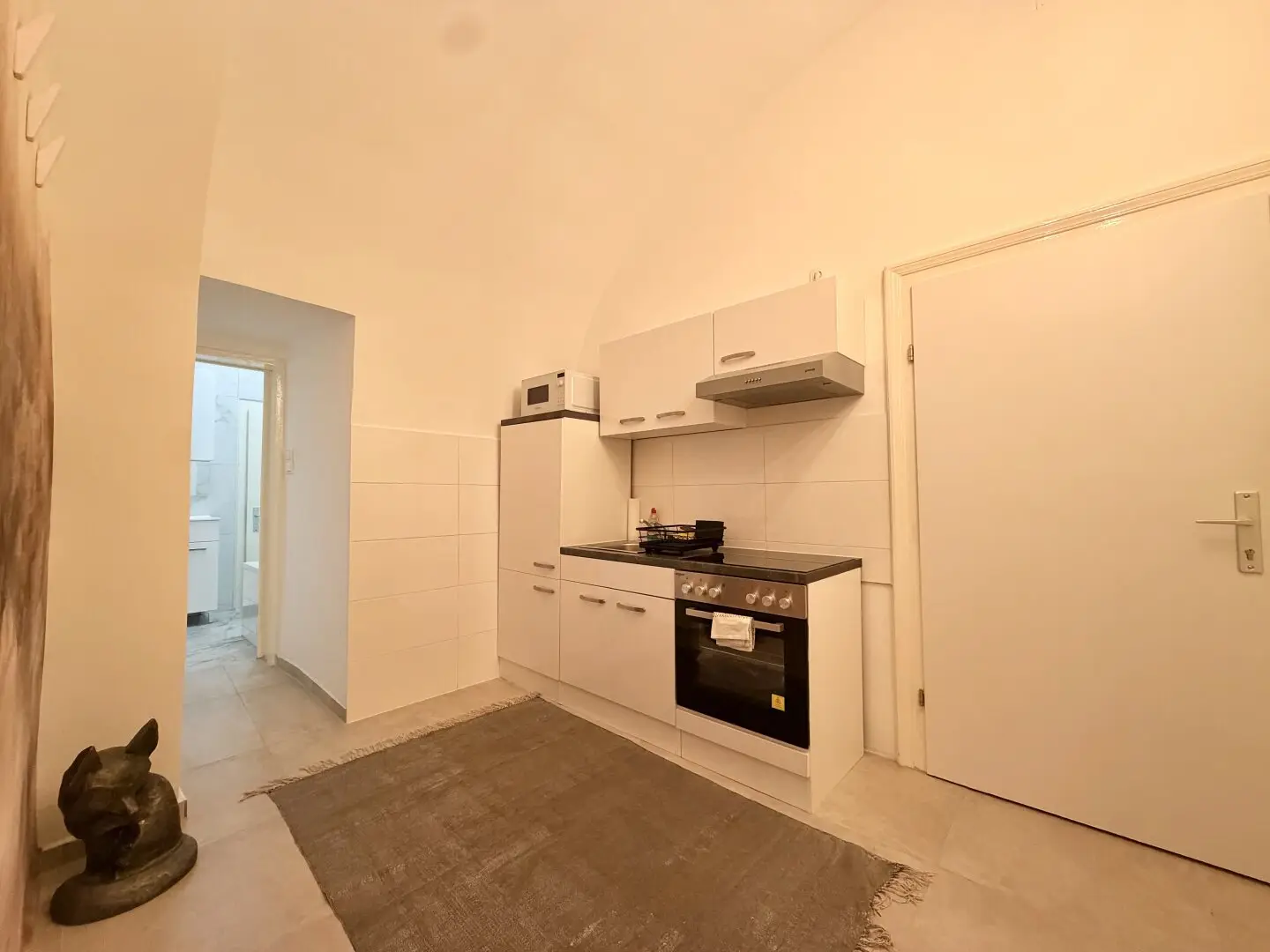 Modernized 2-room office near Stephansplatz (open-ended)