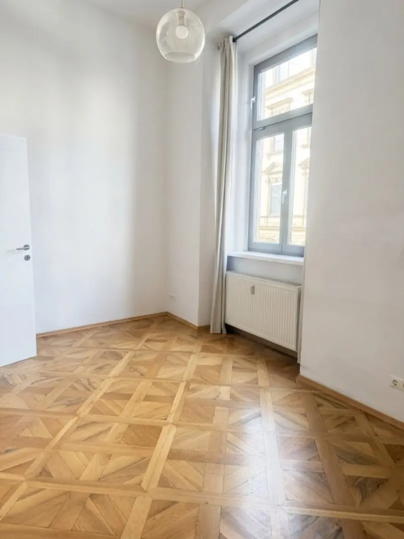 Großzügige, wunderschöne 3-Zimmer-Wohnung im Bezirk Geidorf !