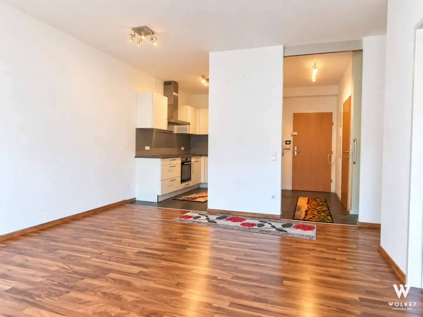 Immediately available 2-room apartment | incl. communal garden and roof terrace, sauna, fitness room and climate-controlled wine cellar